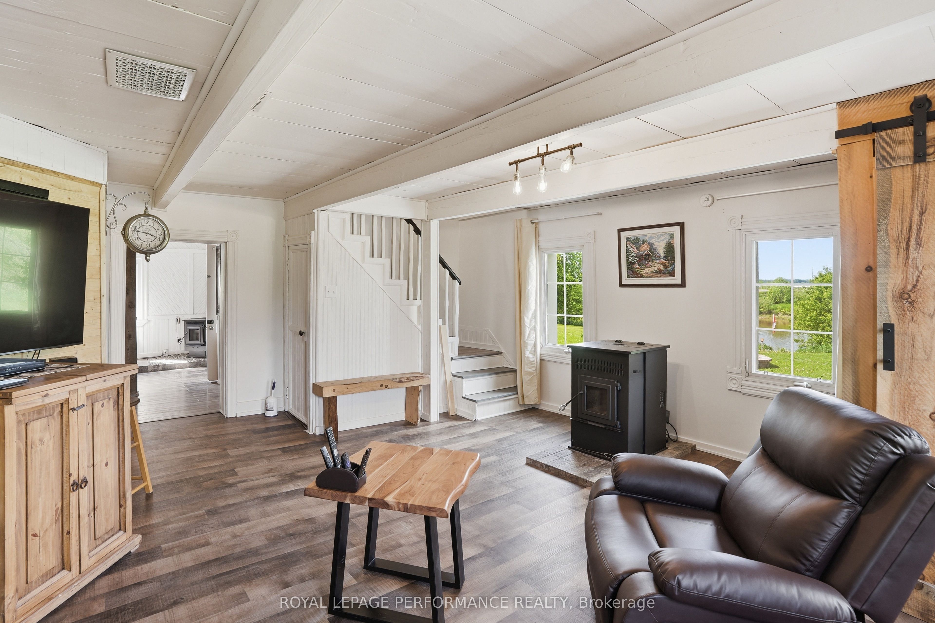 961 Boundary Road Property Photo 14