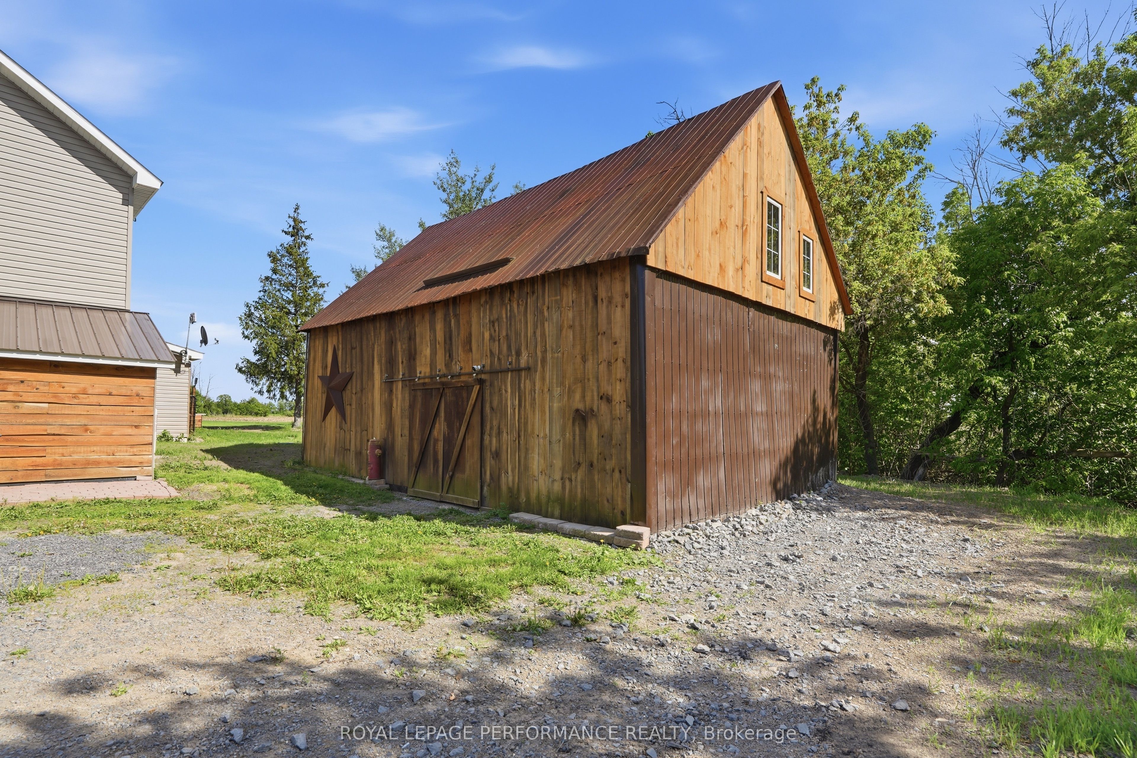 961 Boundary Road Property Photo 36