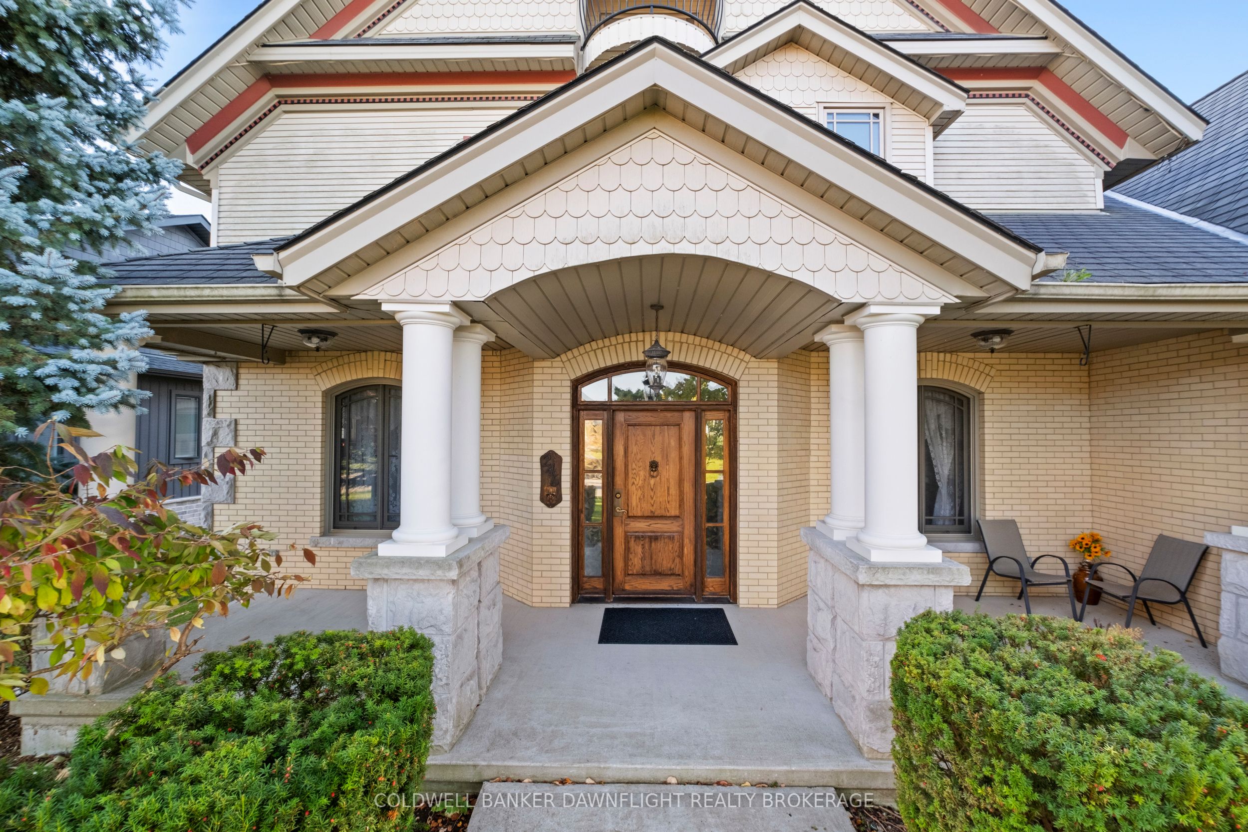 246 Hazelton Lane Property Photo 8