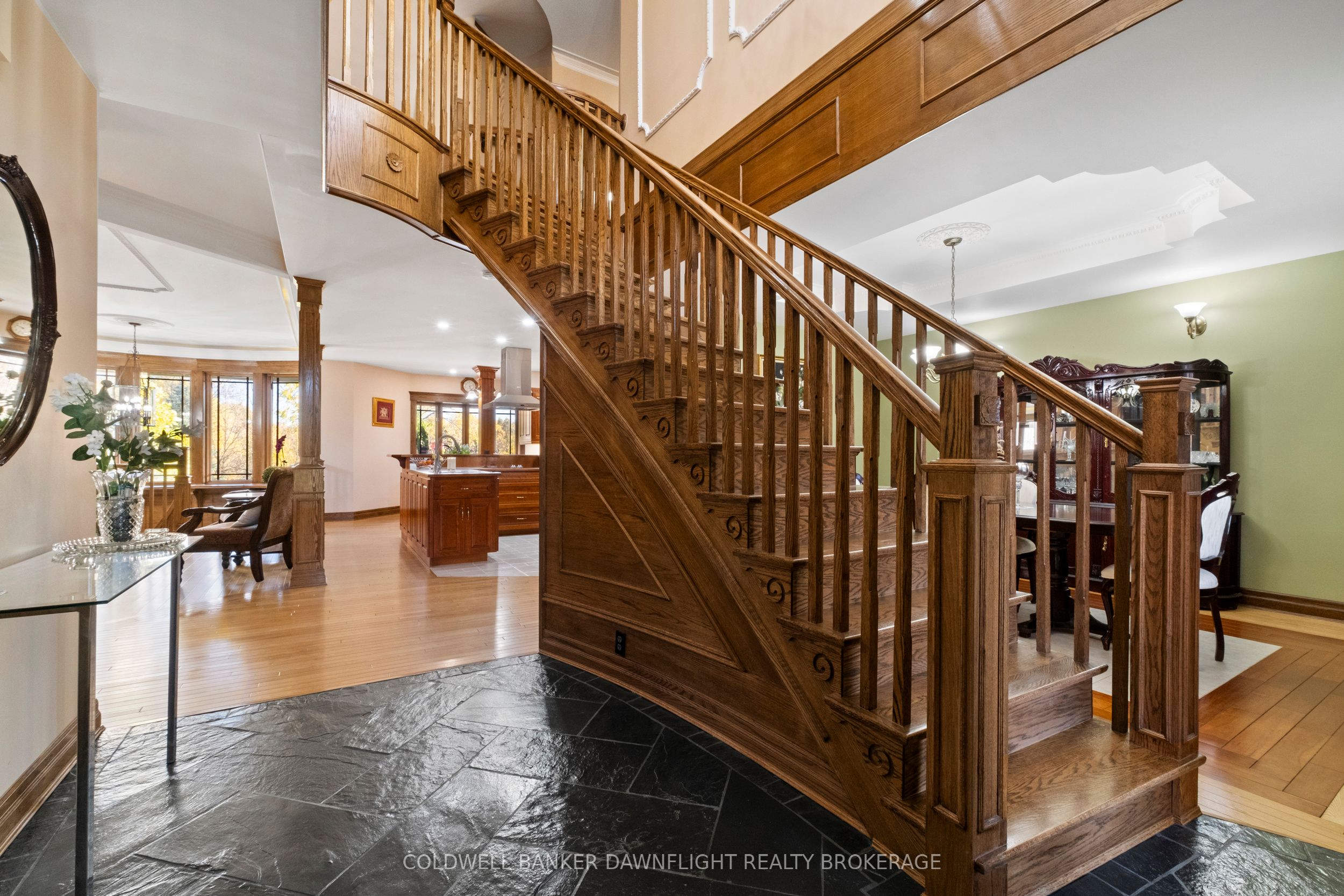 246 Hazelton Lane Property Photo 9