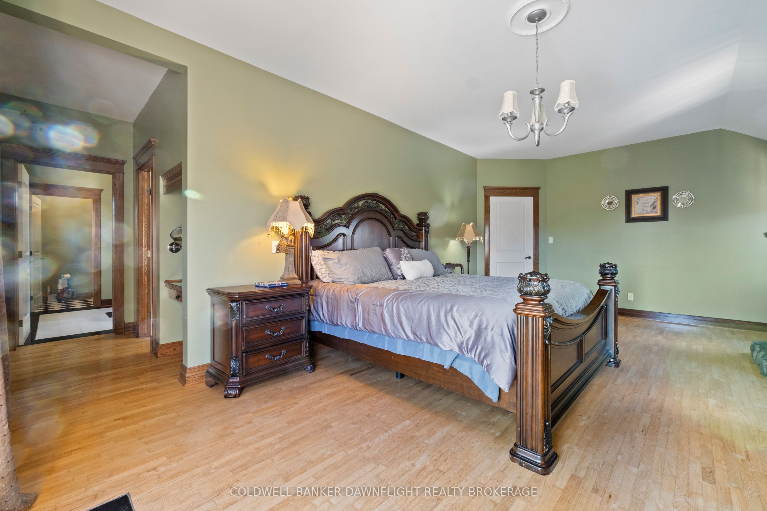 246 Hazelton Lane Property Photo 28