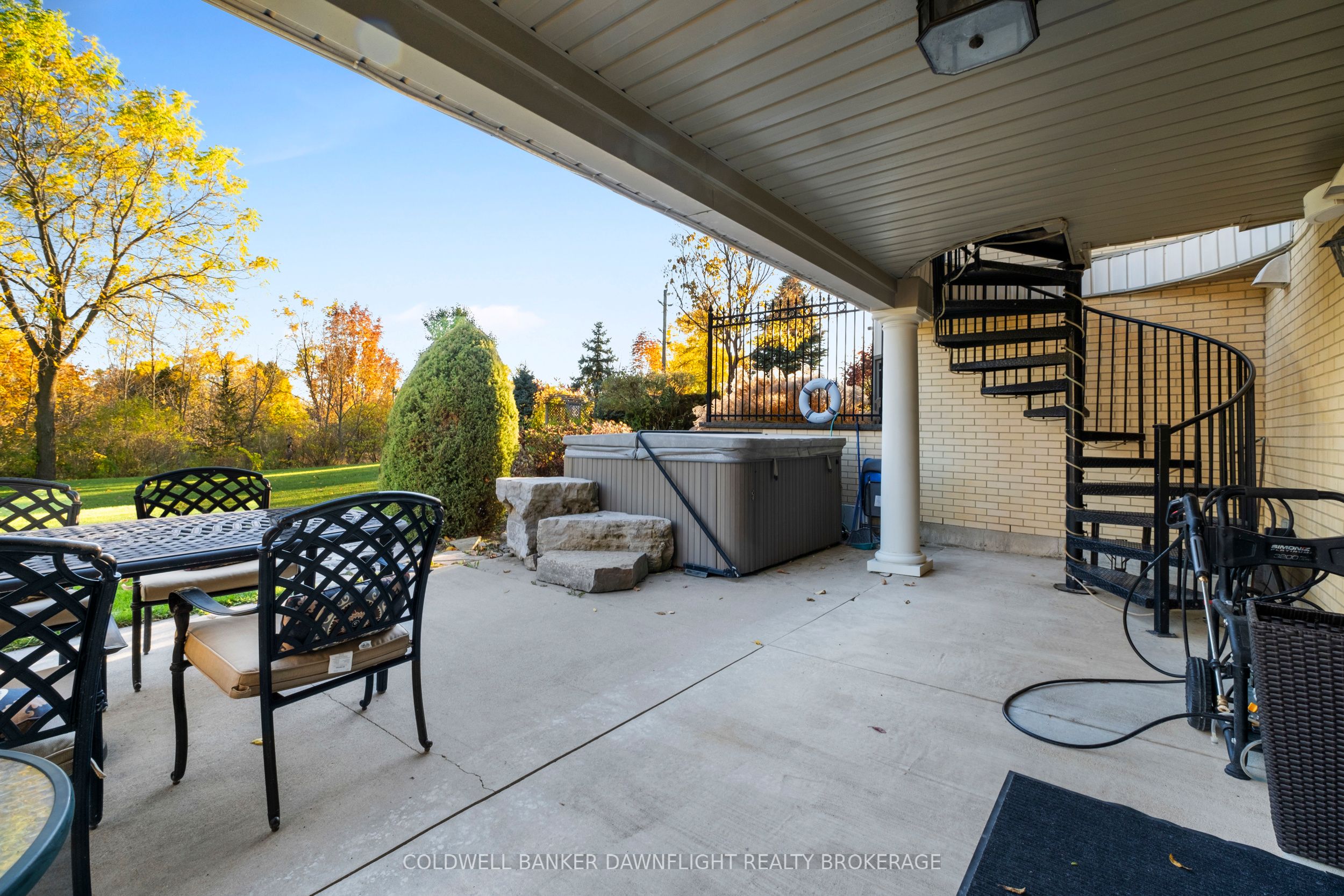 246 Hazelton Lane Property Photo 41