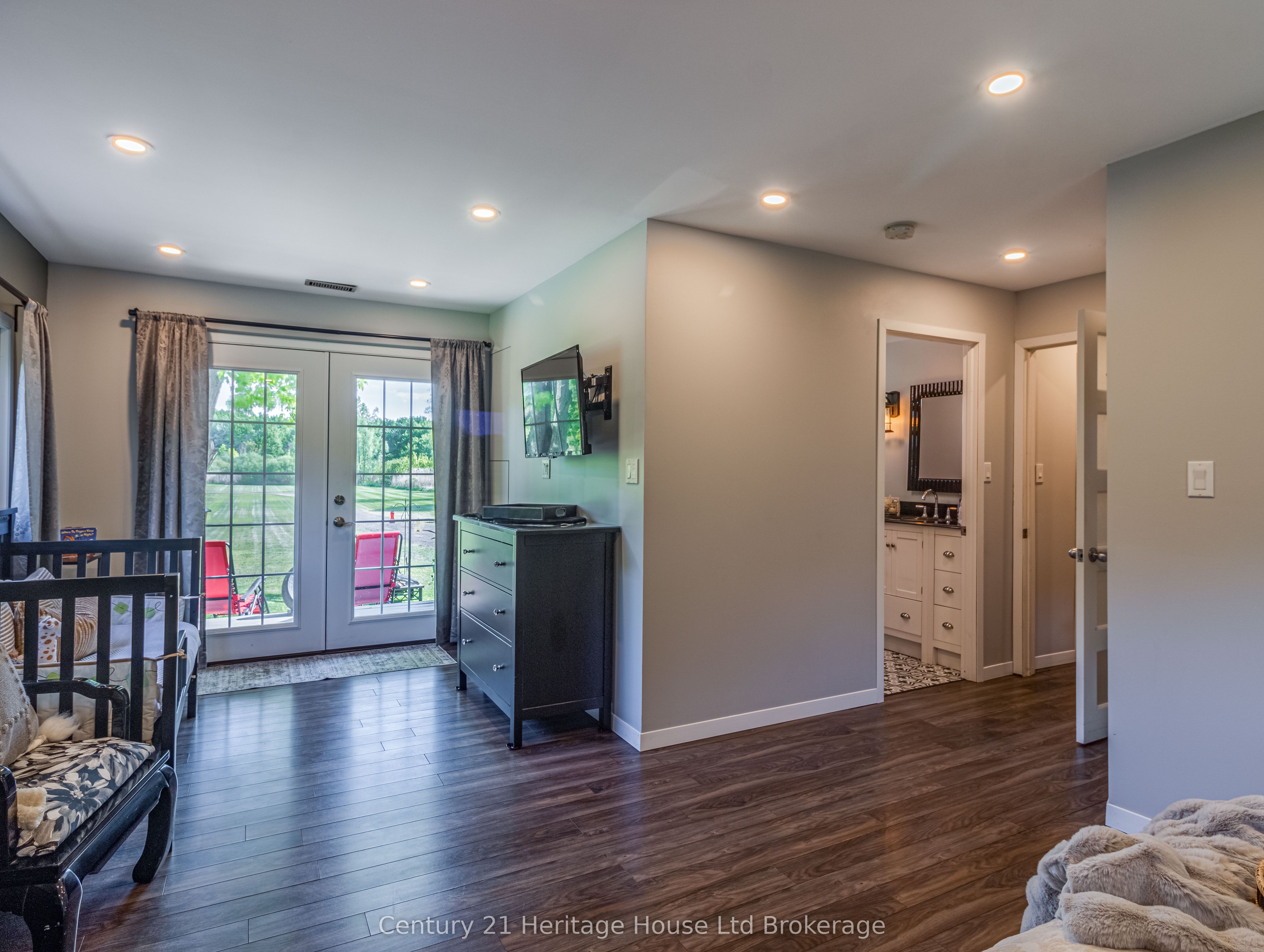 545228 Pattullo Avenue Property Photo 19