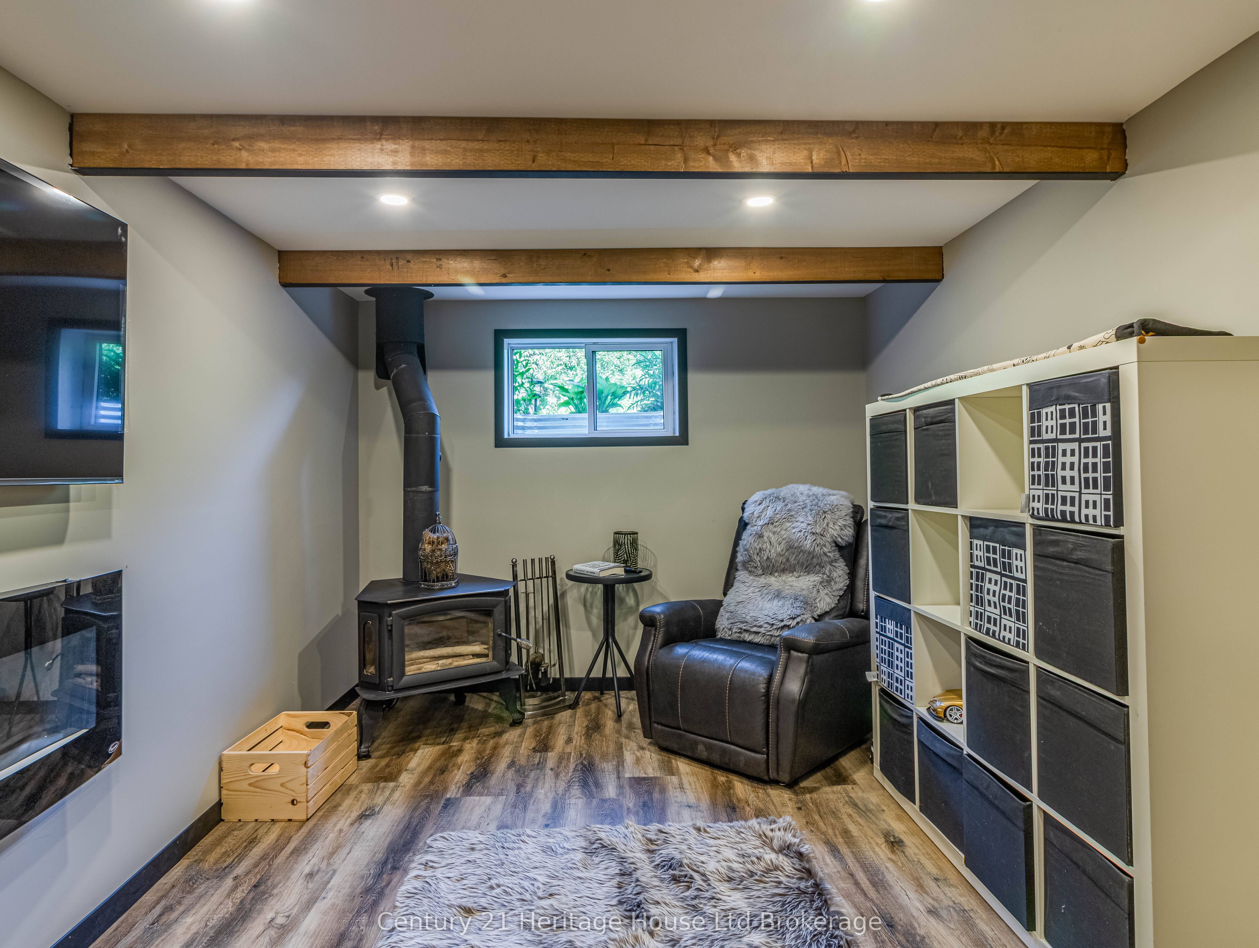 545228 Pattullo Avenue Property Photo 39