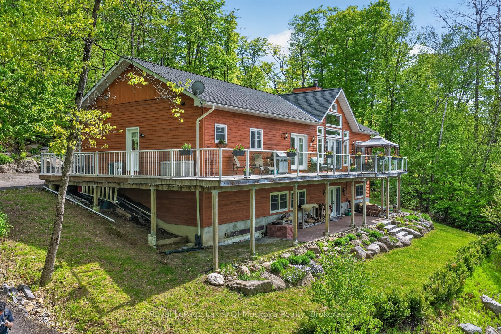 400 Markles Road Property Photo 1