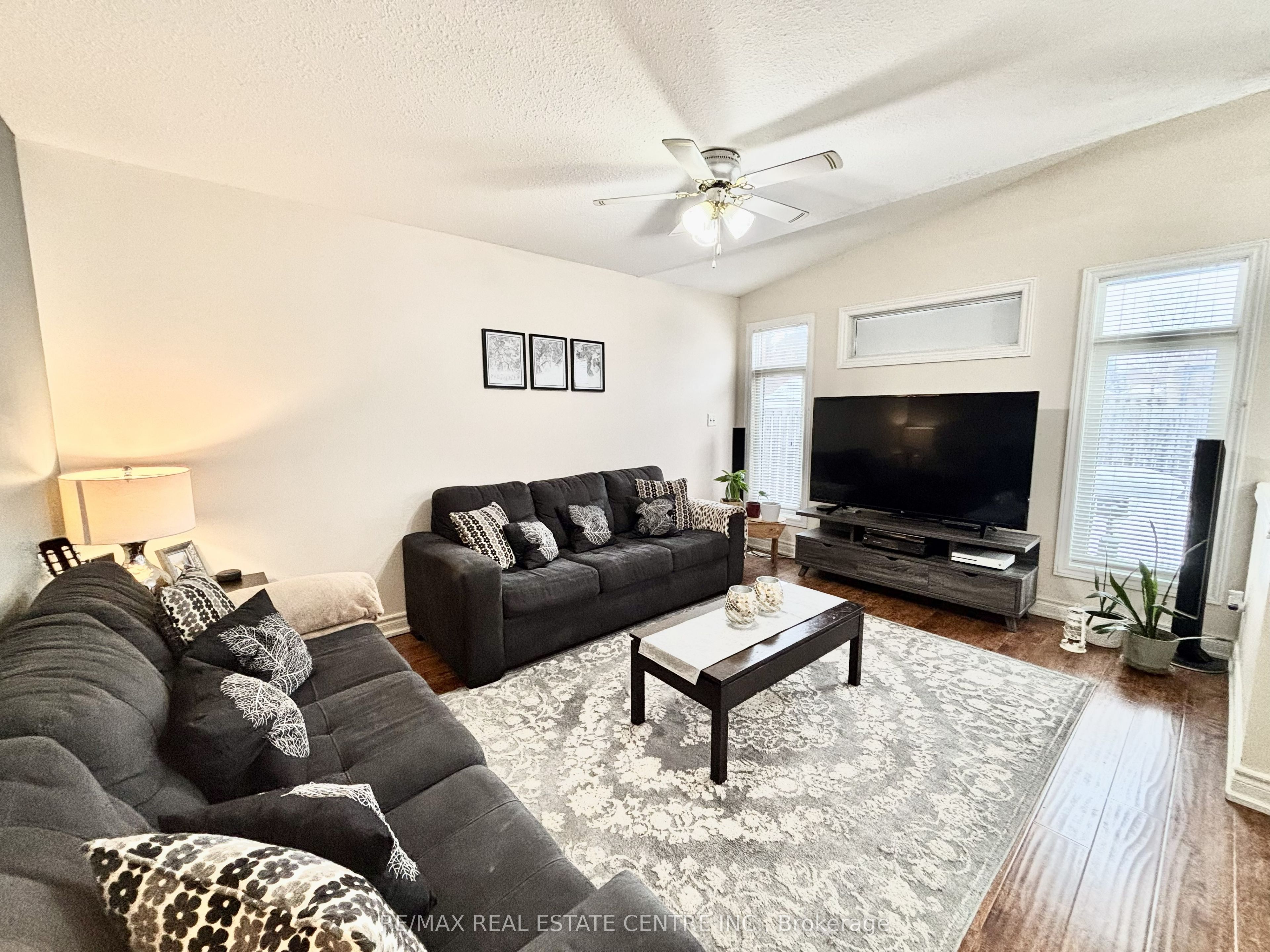 1771 Mickleborough Drive W Property Photo 6