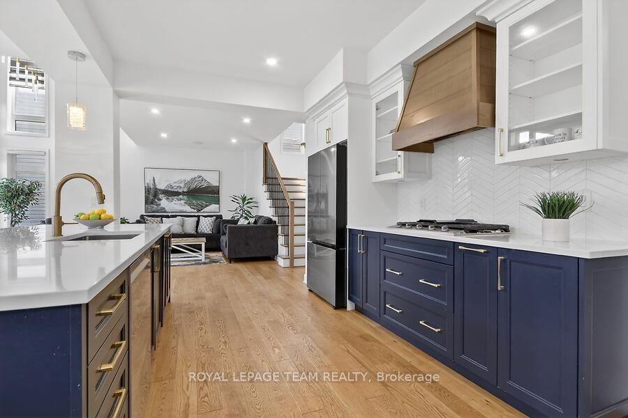 950 Islington Way Property Photo 17