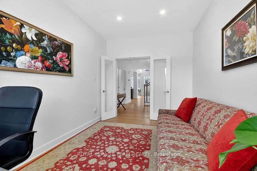950 Islington Way Property Photo 20