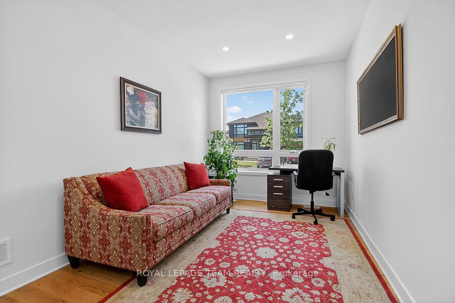 950 Islington Way Property Photo 21