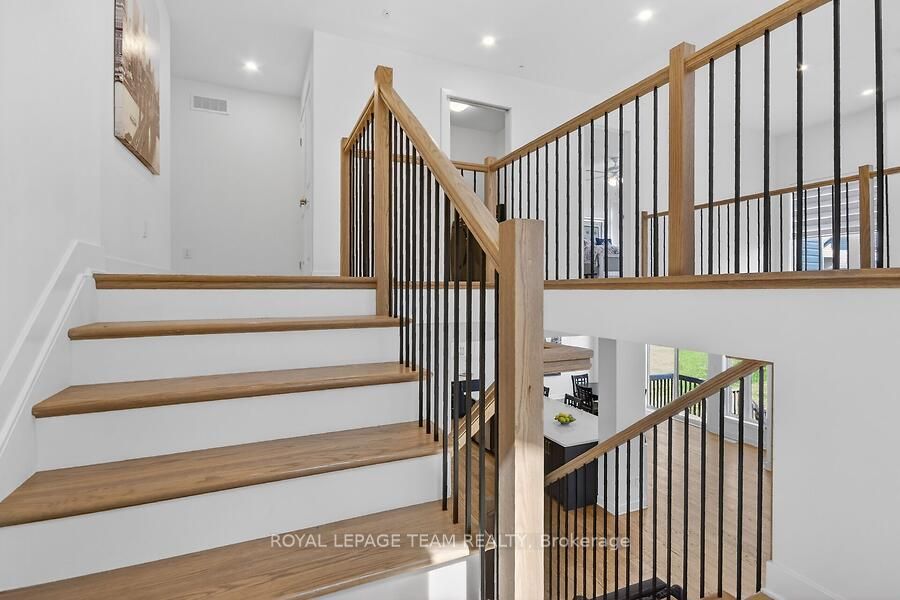 950 Islington Way Property Photo 23