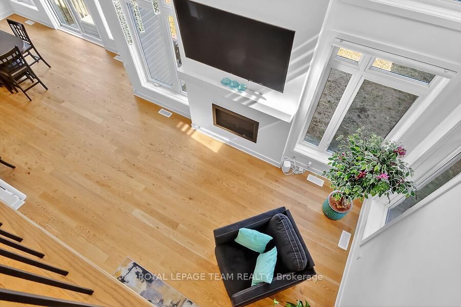 950 Islington Way Property Photo 26