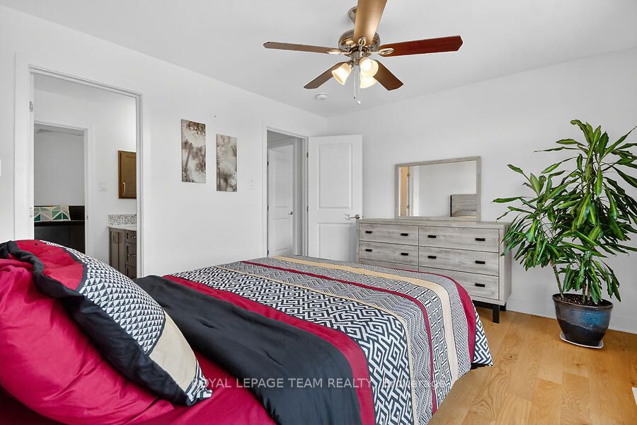 950 Islington Way Property Photo 34