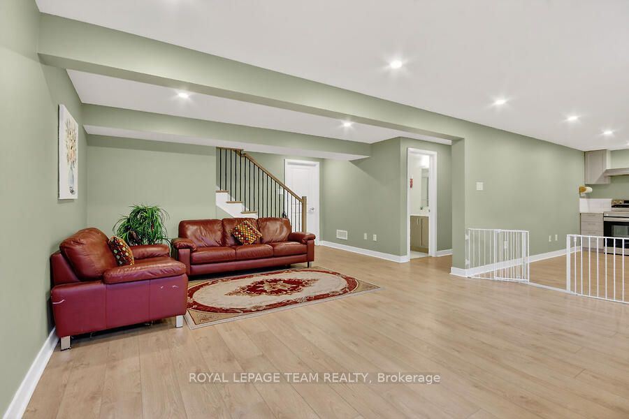 950 Islington Way Property Photo 41