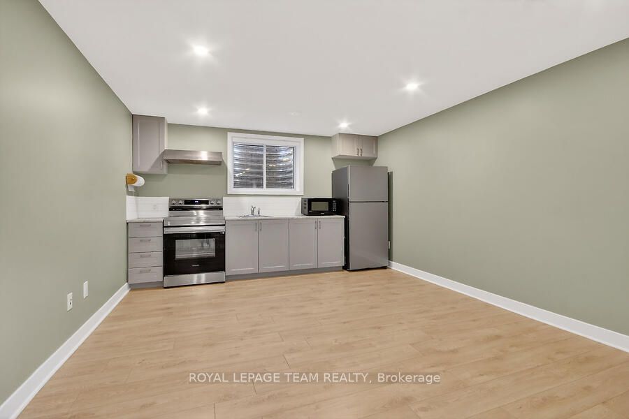 950 Islington Way Property Photo 42