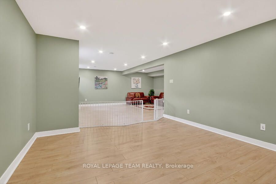 950 Islington Way Property Photo 43