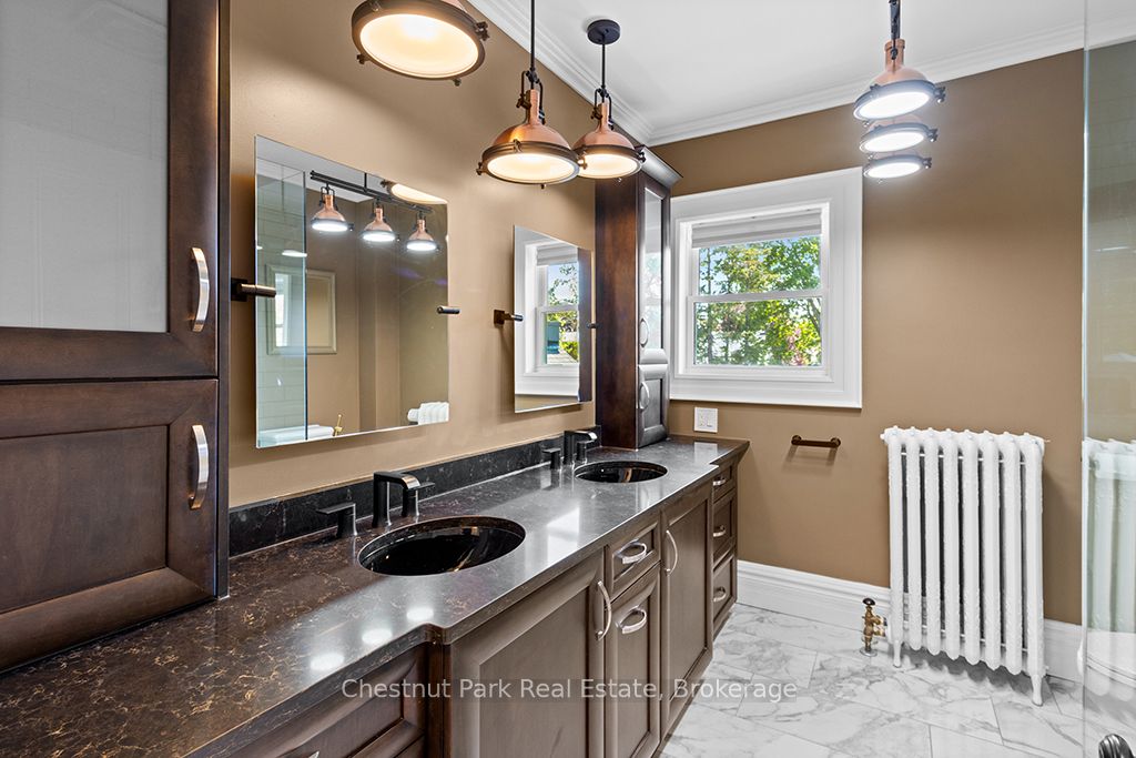 1663 5th Avenue E Property Photo 28