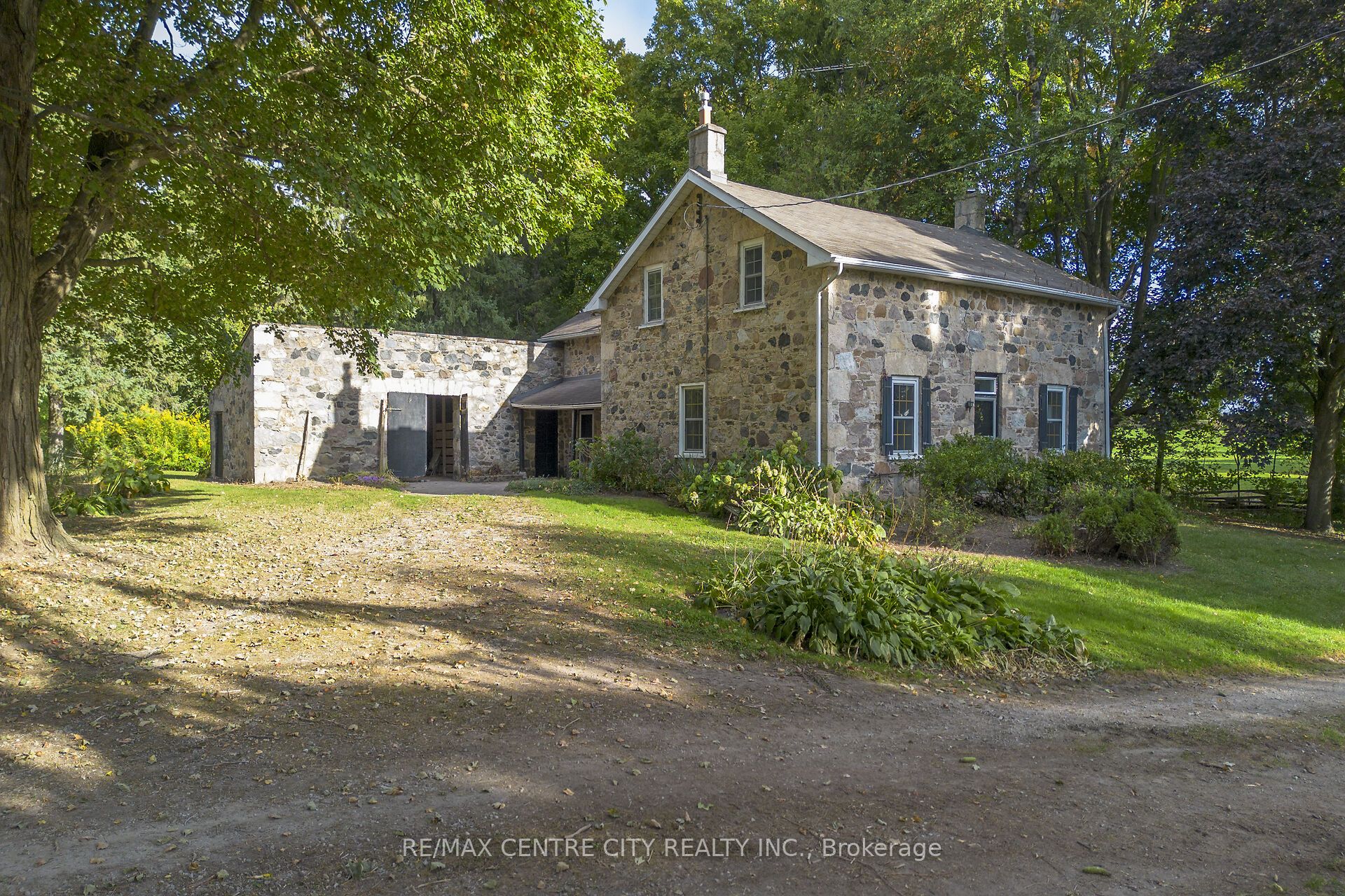 5512 Township Rd 3 S Property Photo 1
