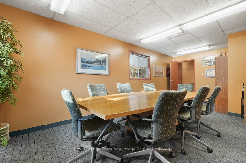 24 William Street Property Photo 11