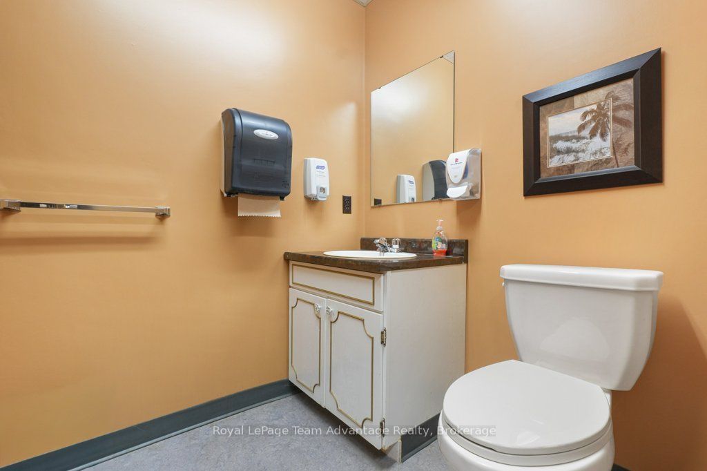 24 William Street Property Photo 25