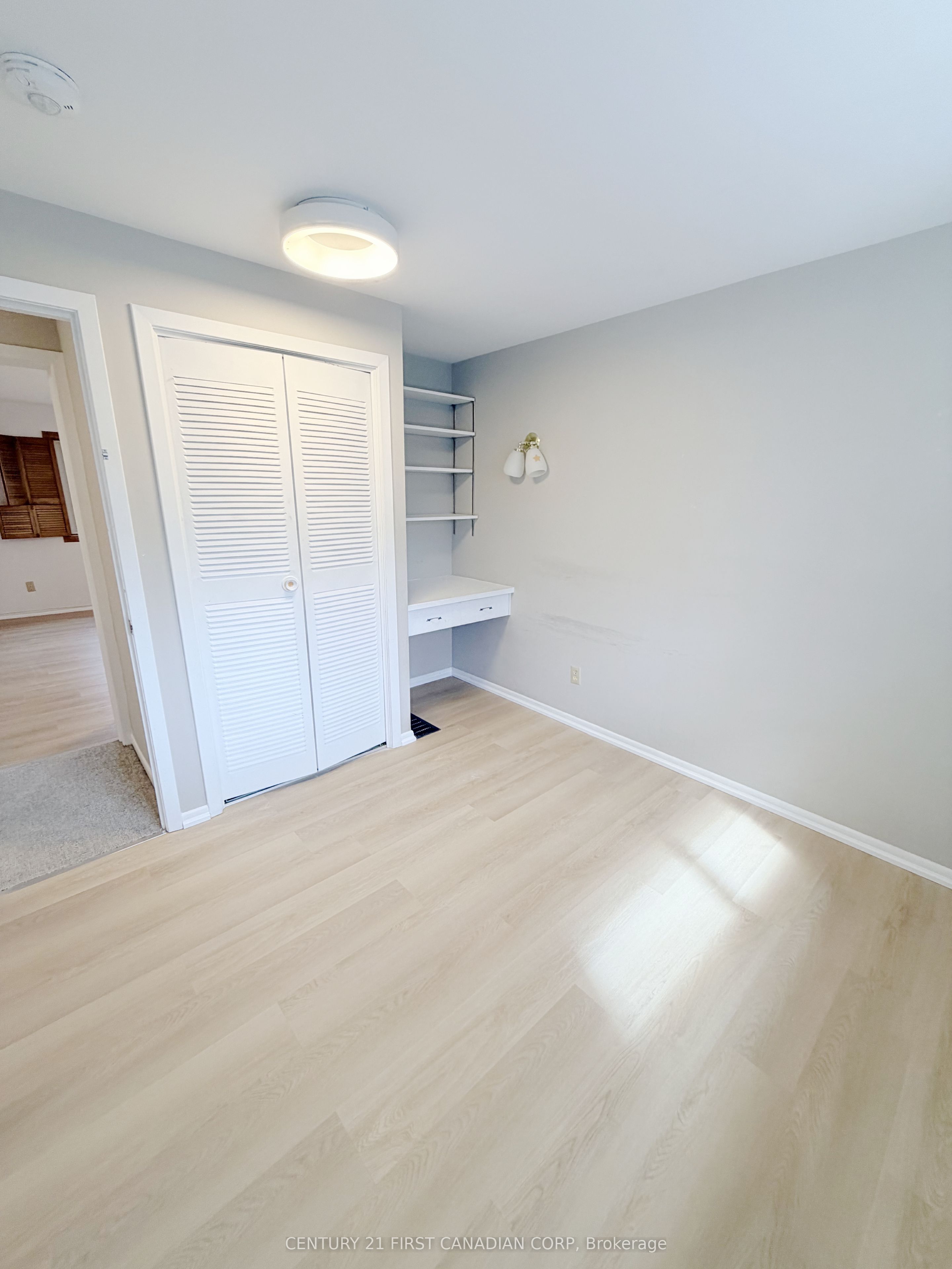 711 Algoma Avenue Upper Level Property Photo 16