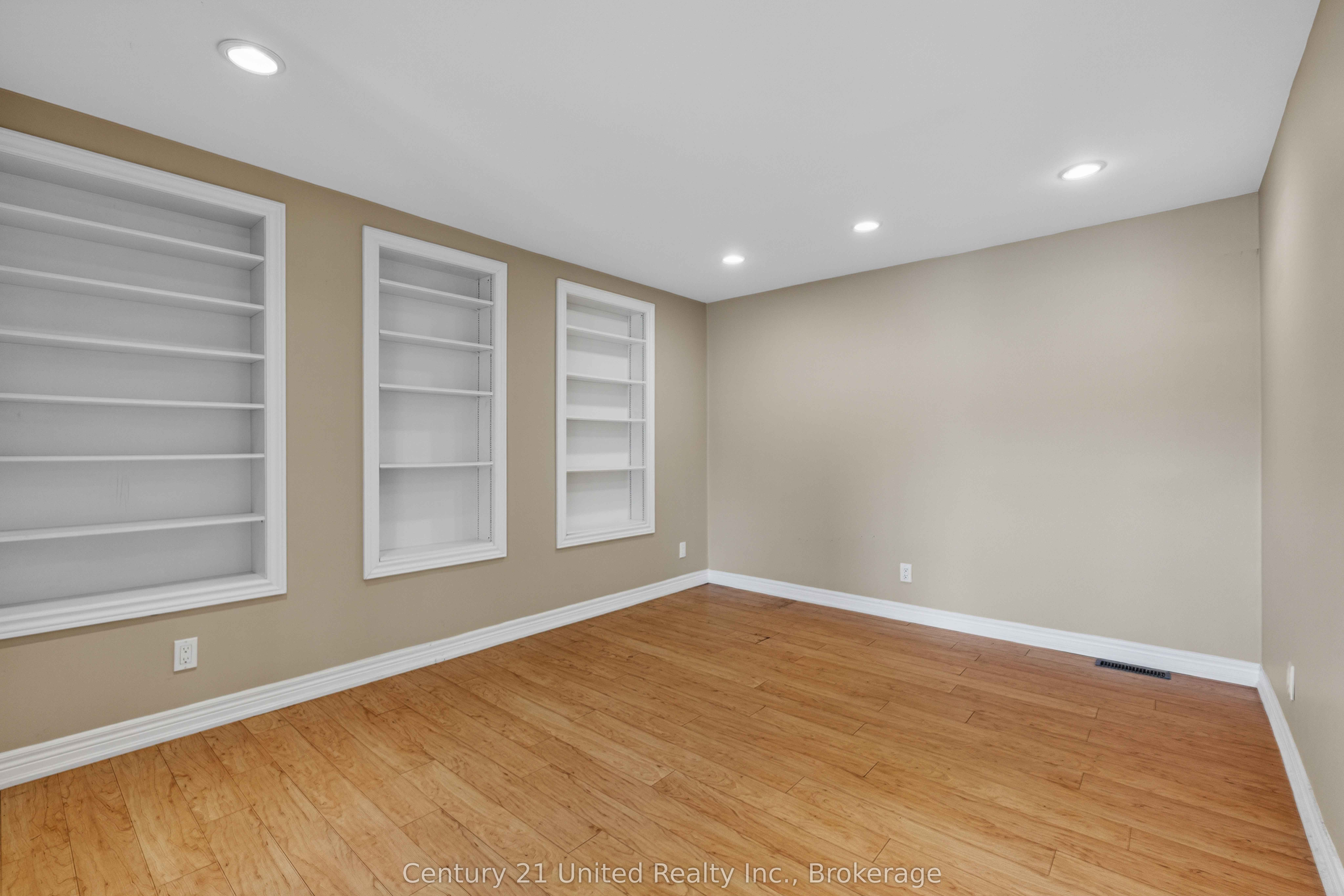825 Southview Drive Property Photo 10