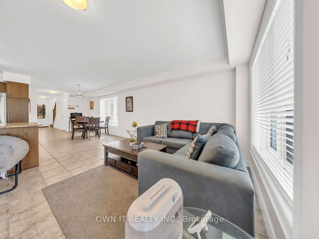 1192 Caen Avenue Property Photo 10