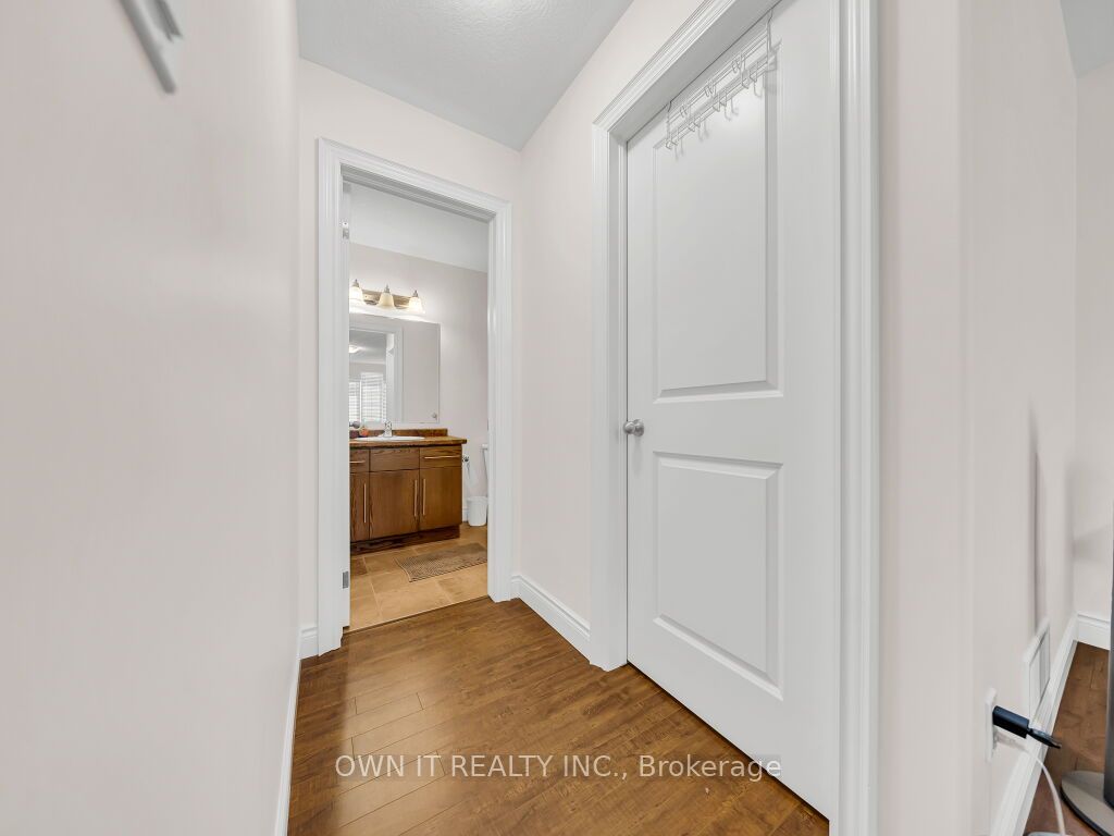 1192 Caen Avenue Property Photo 23