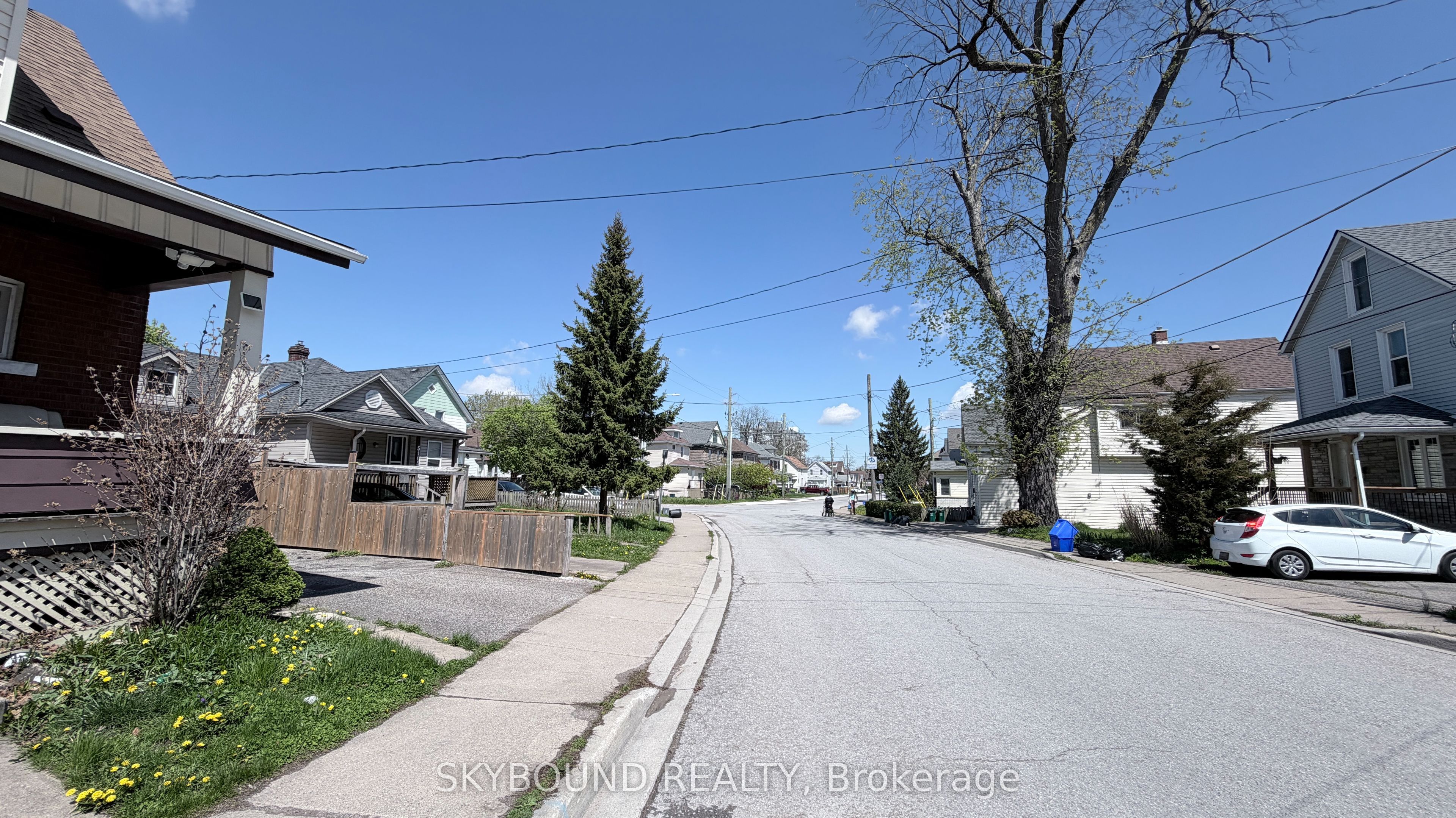 5113 St Lawrence Avenue Property Photo 4