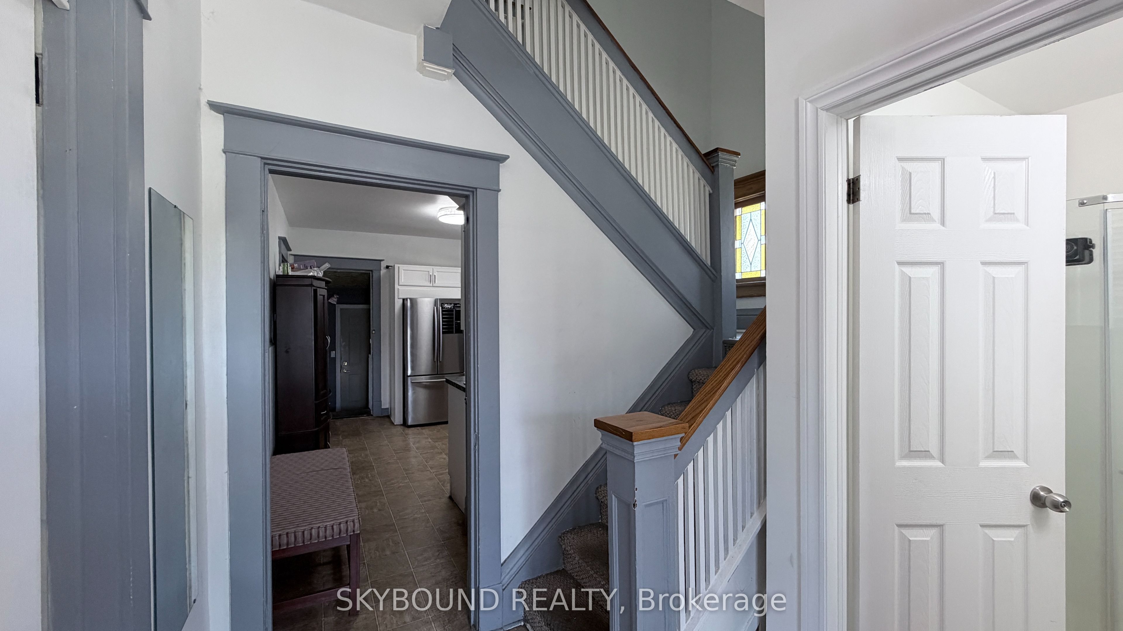 5113 St Lawrence Avenue Property Photo 18