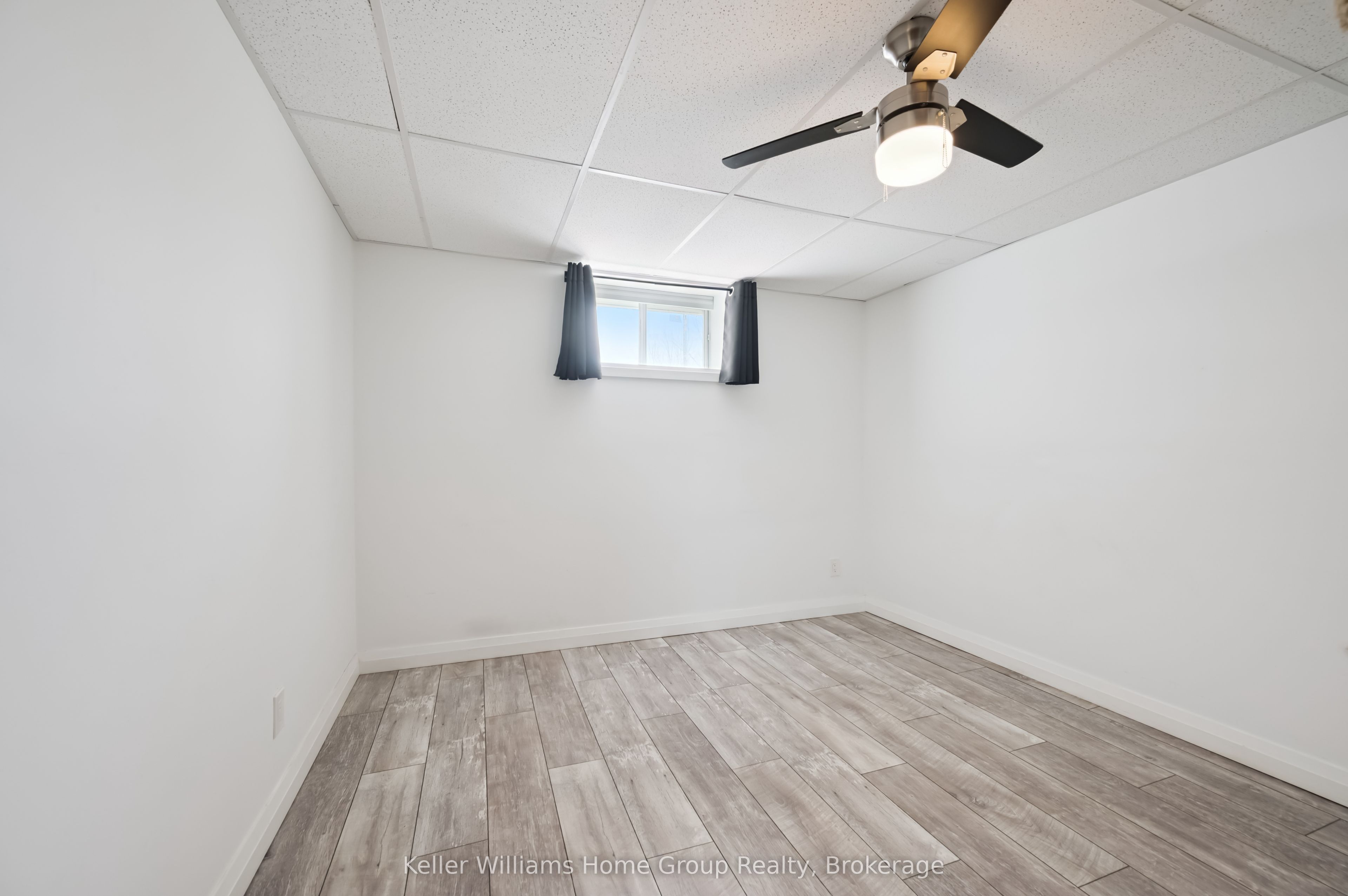 5789 Seventh Line Property Photo 29