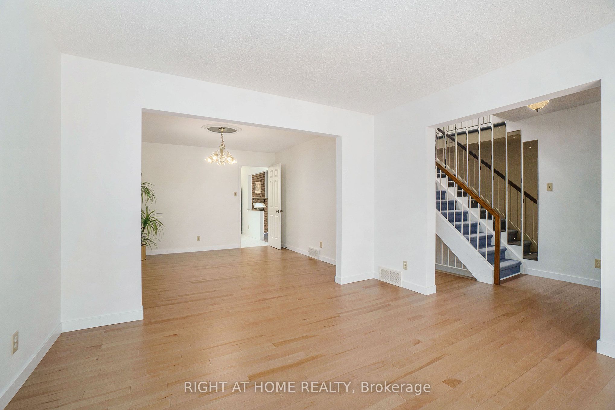 82 Nestow Drive Property Photo 4