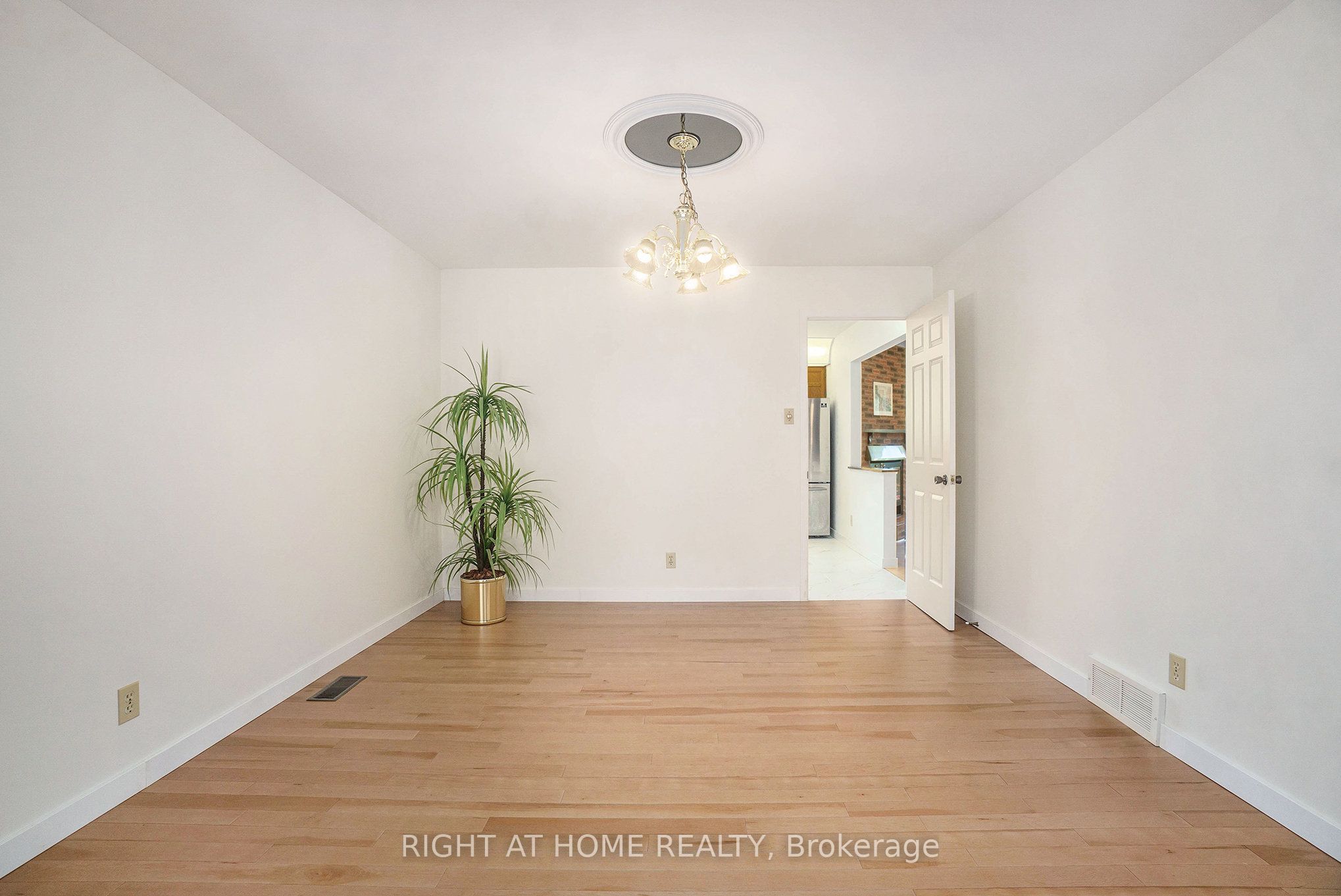 82 Nestow Drive Property Photo 6