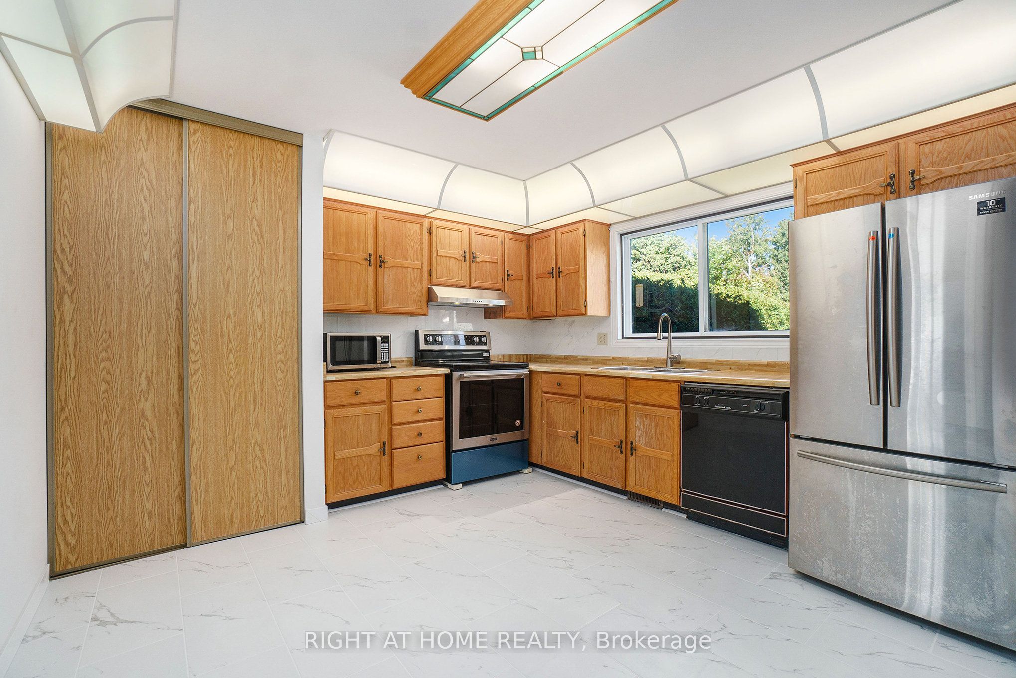 82 Nestow Drive Property Photo 8