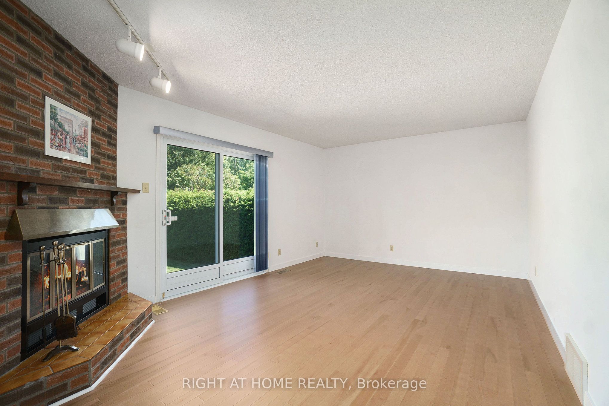 82 Nestow Drive Property Photo 10