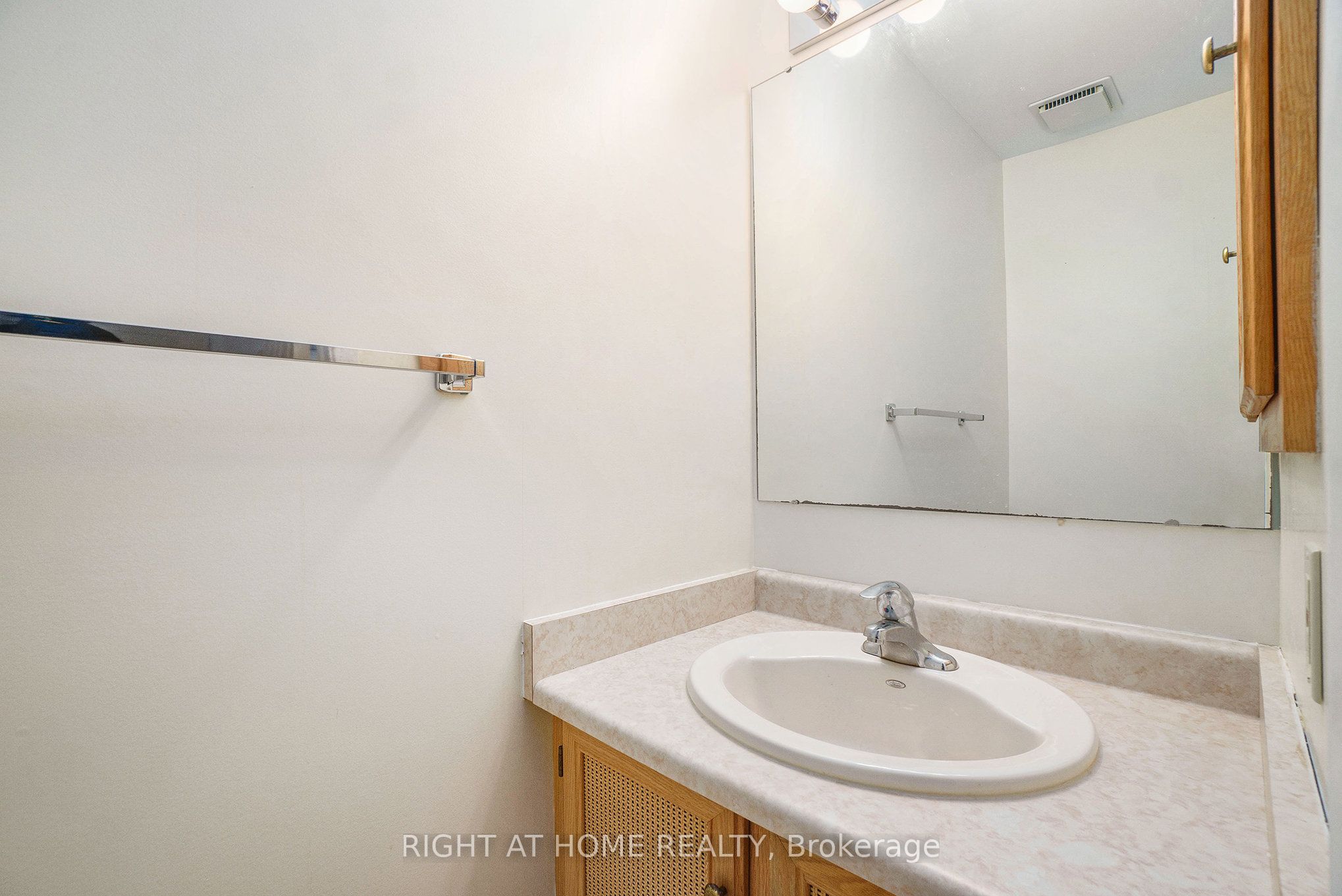 82 Nestow Drive Property Photo 12