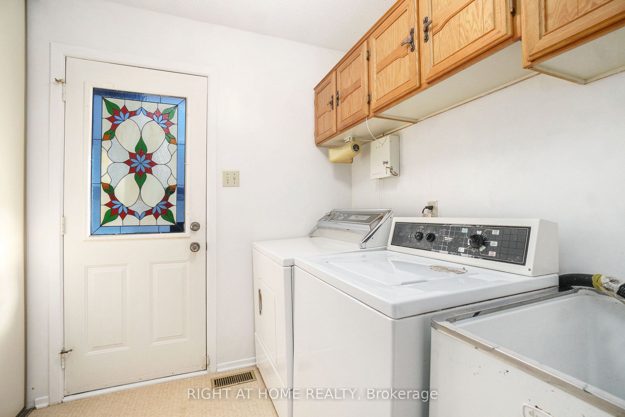 82 Nestow Drive Property Photo 13