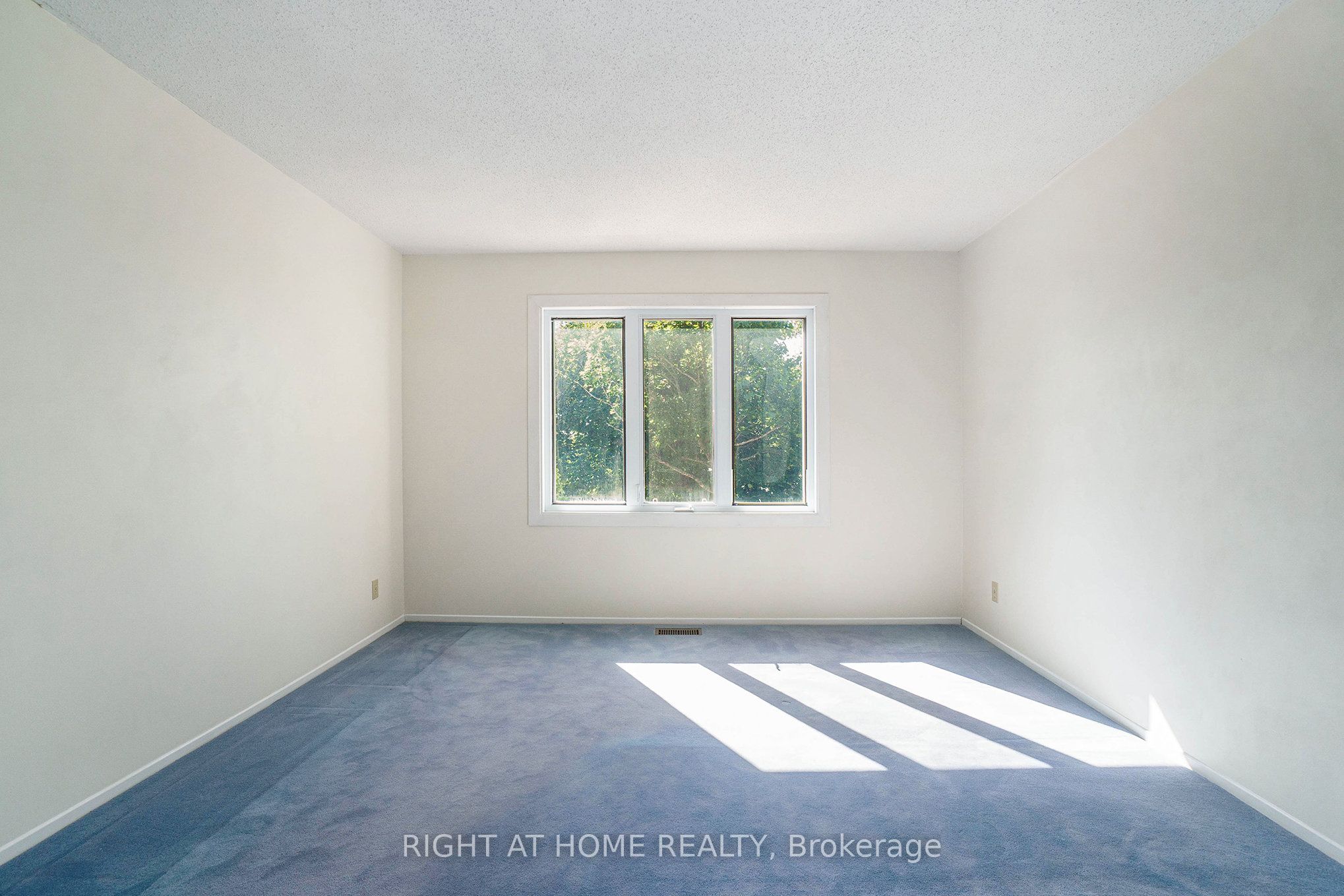 82 Nestow Drive Property Photo 15
