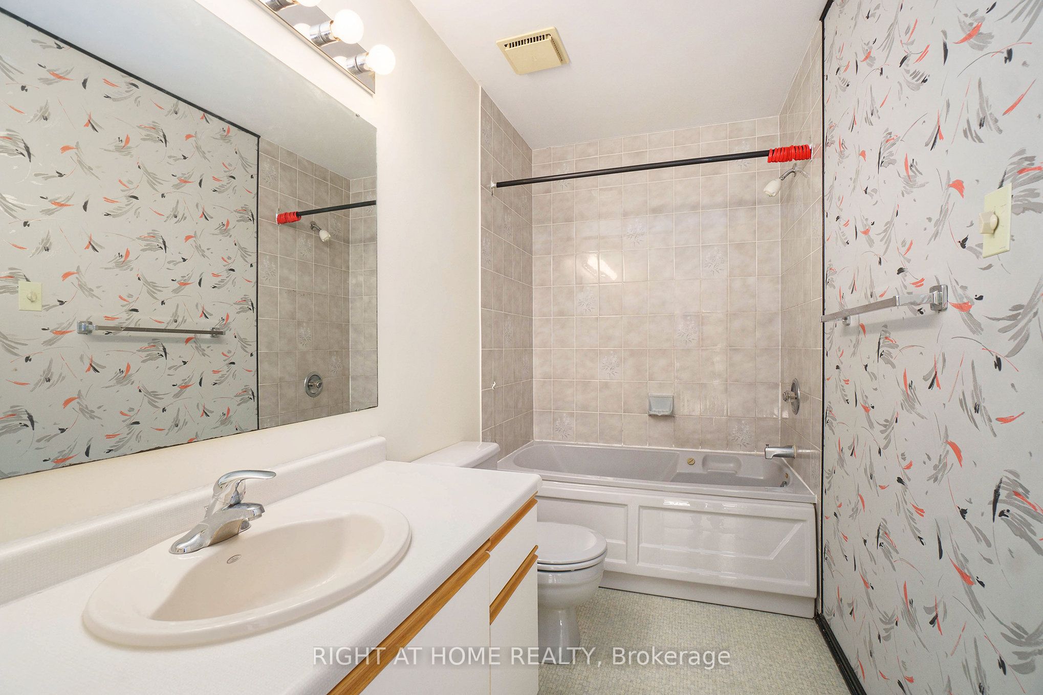 82 Nestow Drive Property Photo 17
