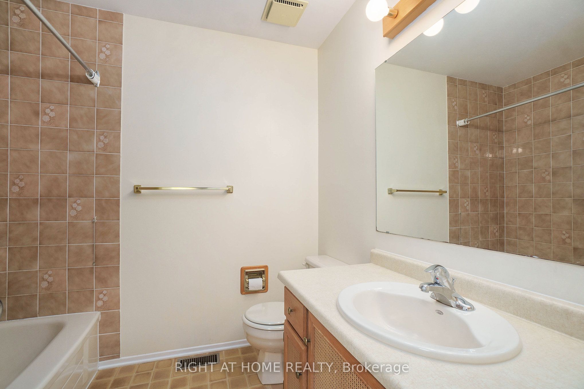 82 Nestow Drive Property Photo 21