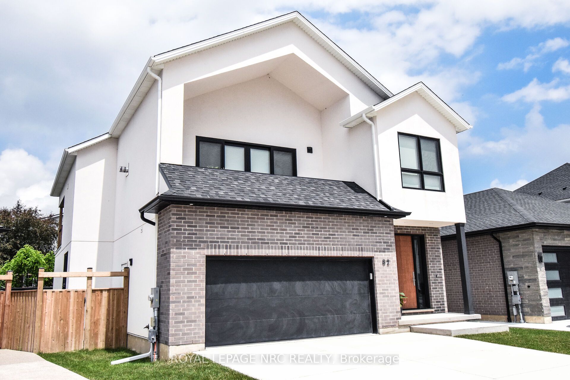 82 Ivy Crescent Property Photo 2