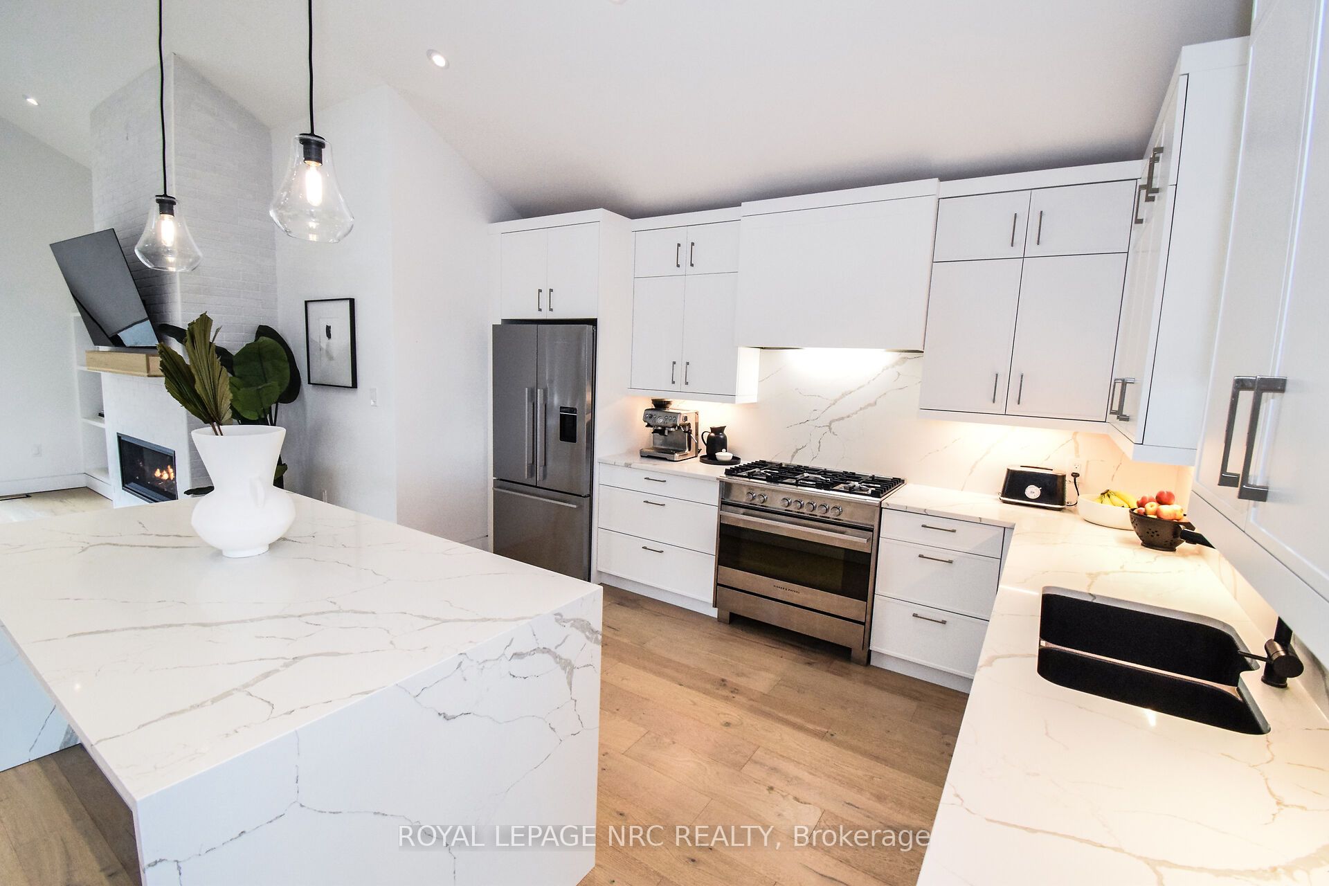 82 Ivy Crescent Property Photo 20