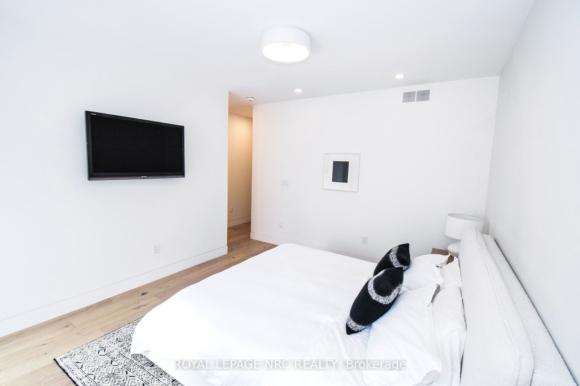 82 Ivy Crescent Property Photo 24