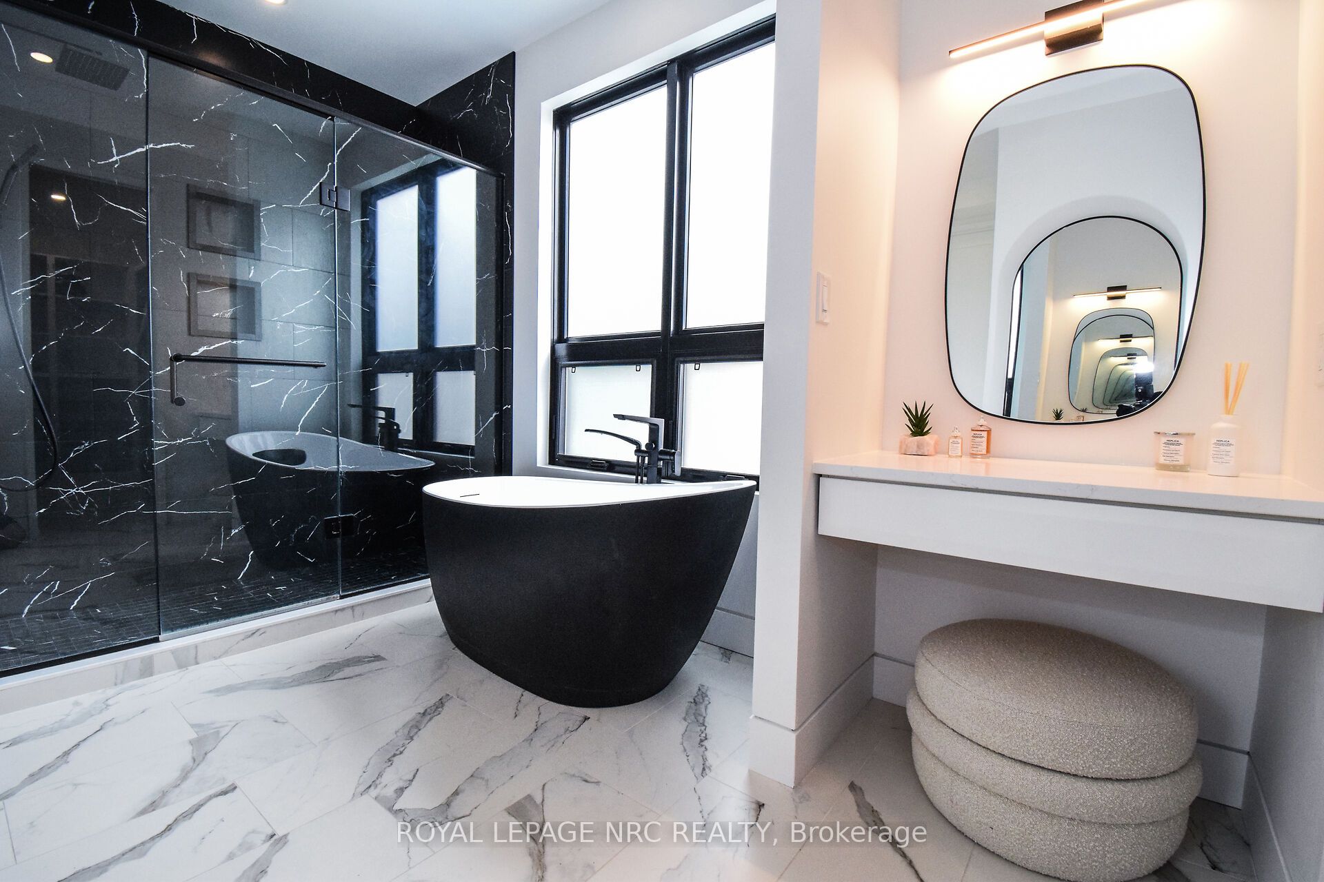 82 Ivy Crescent Property Photo 26