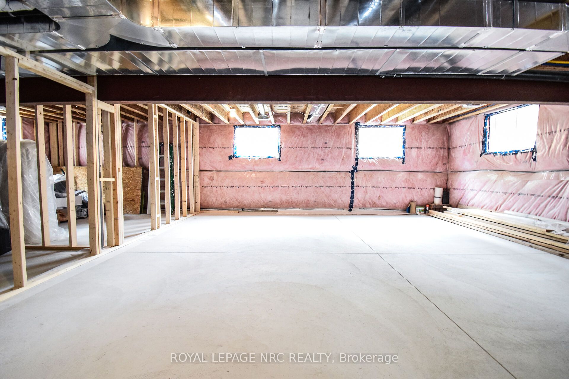 82 Ivy Crescent Property Photo 34
