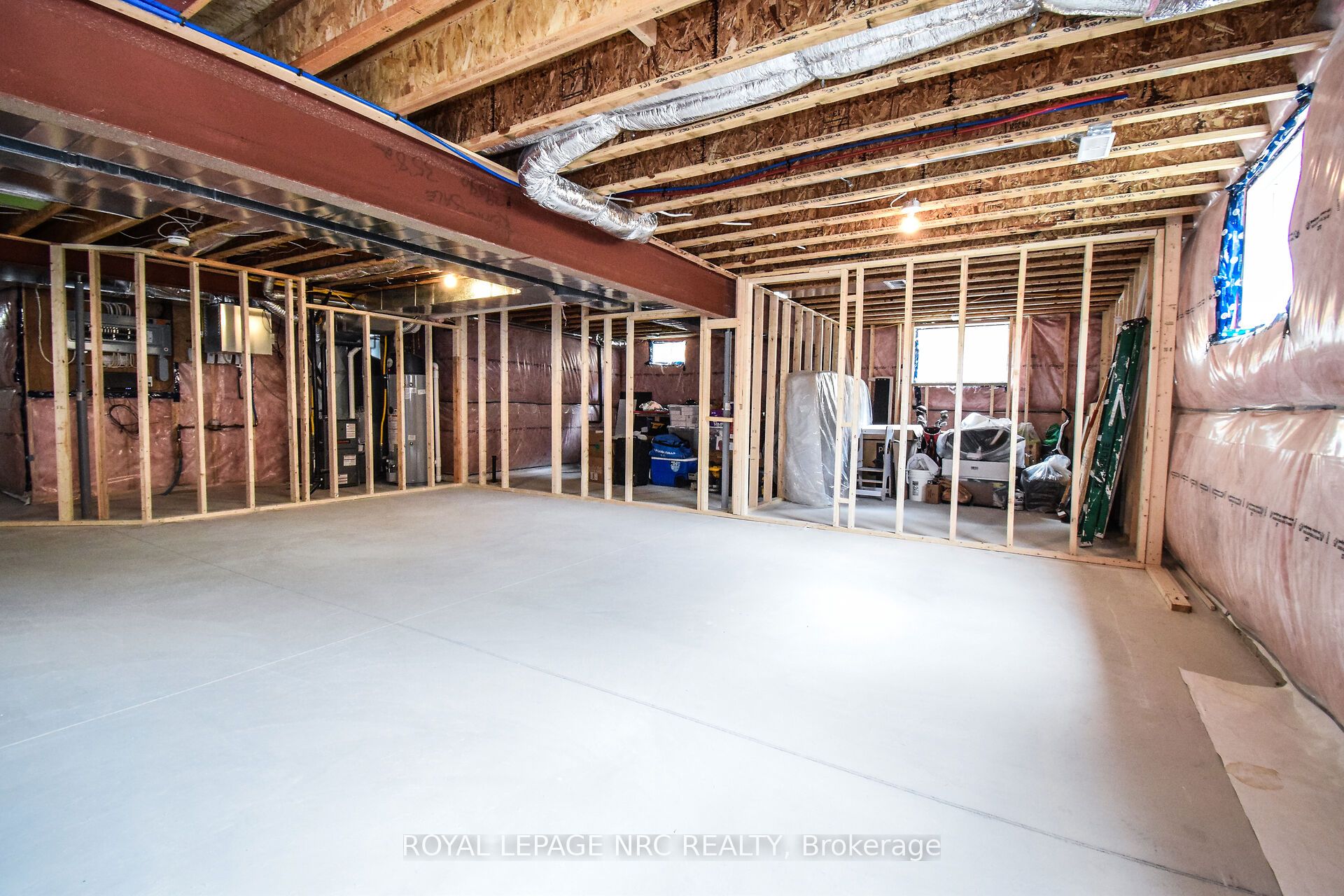 82 Ivy Crescent Property Photo 35