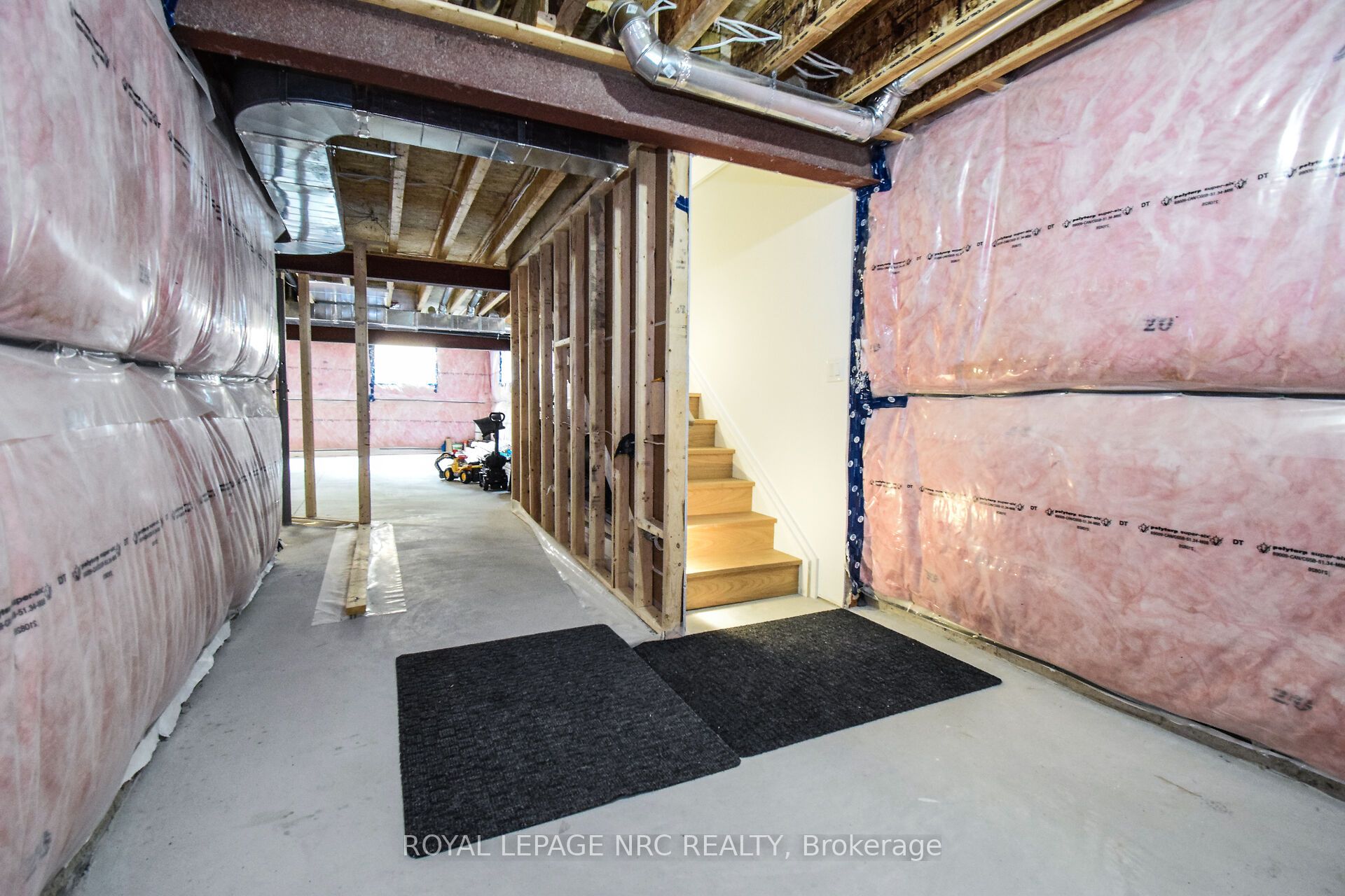82 Ivy Crescent Property Photo 36