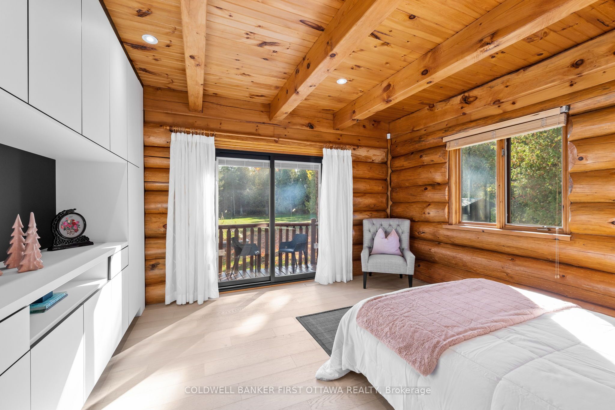 9 Lucas Lane Property Photo 16