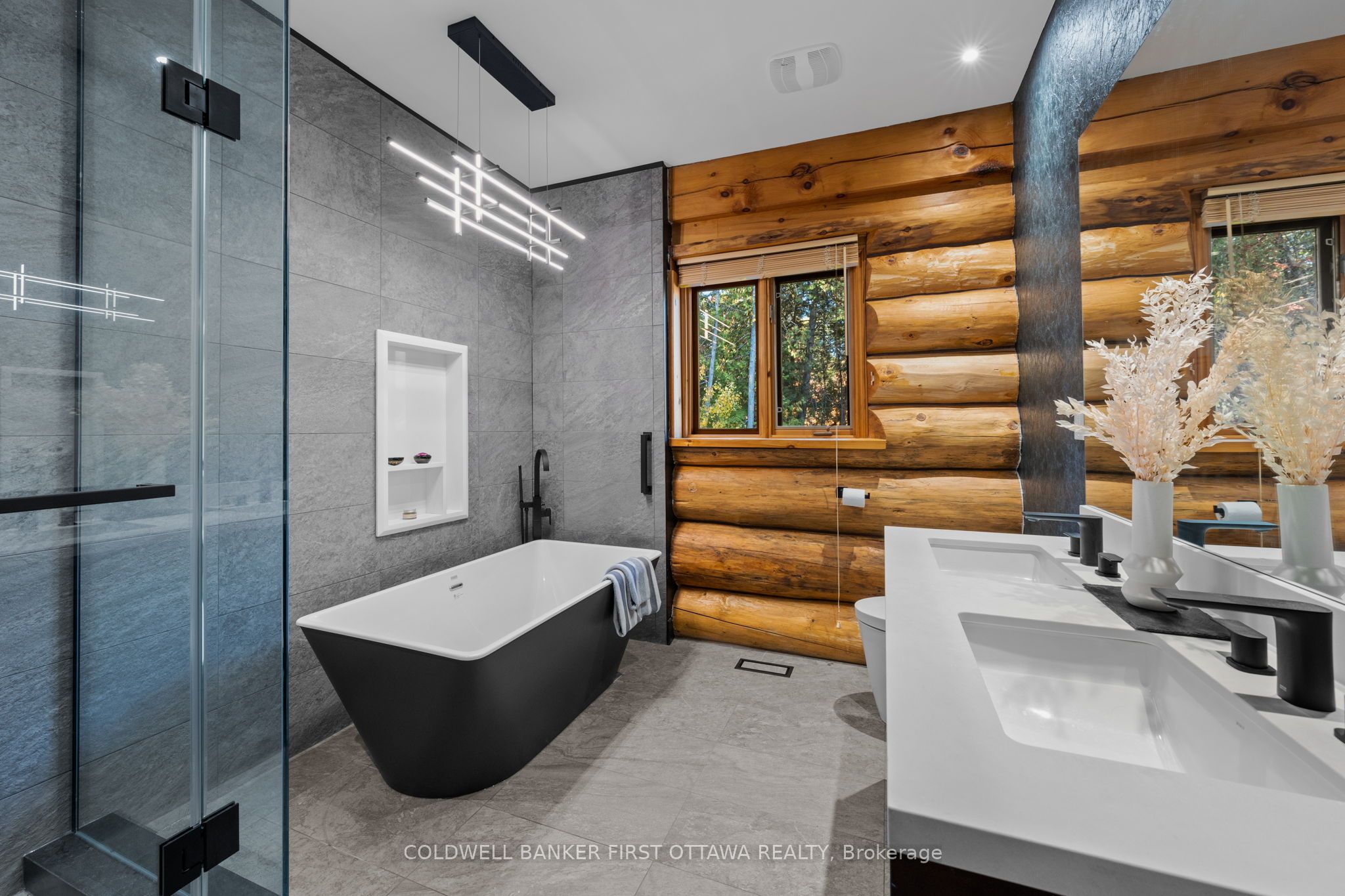 9 Lucas Lane Property Photo 17