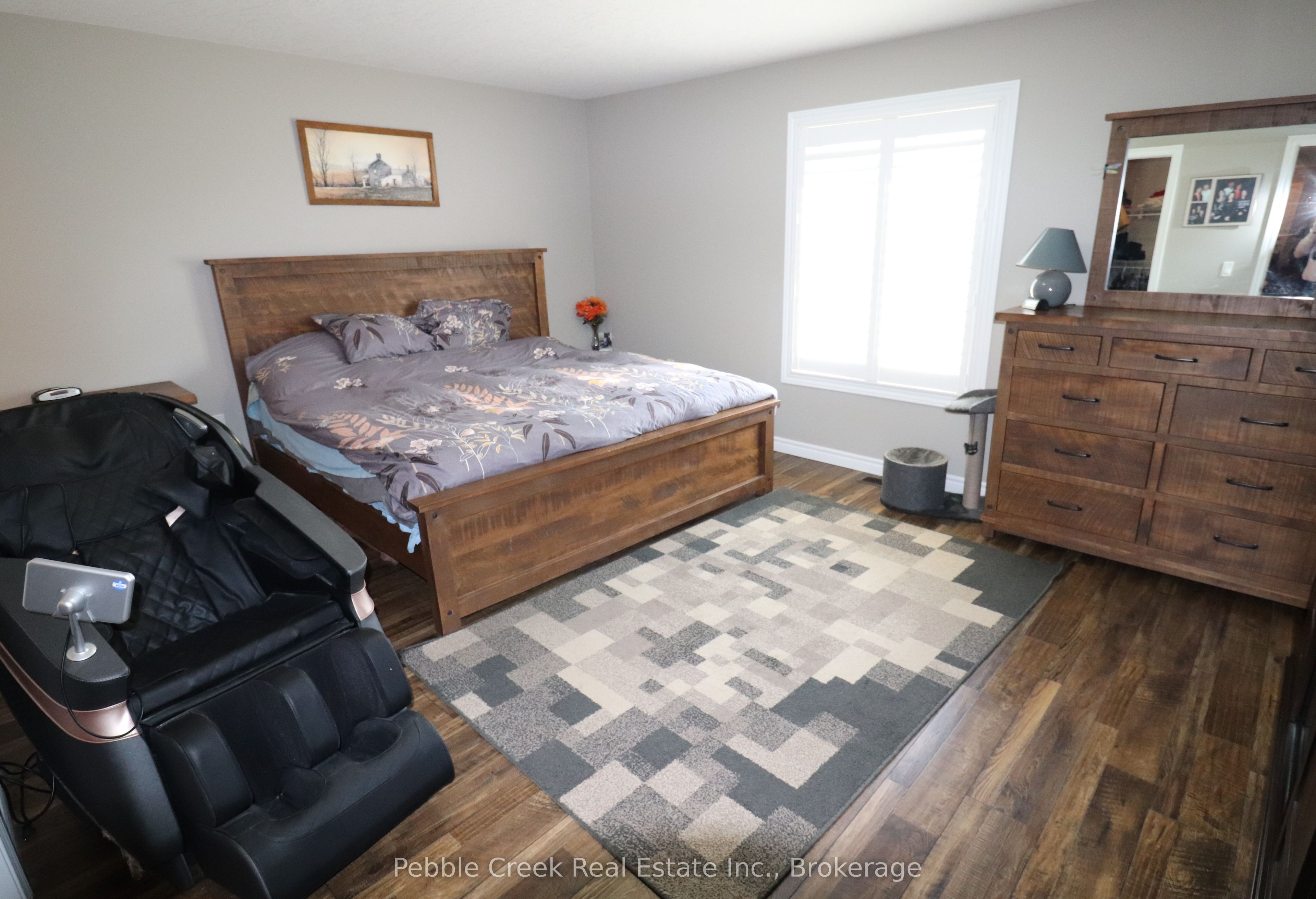 24 Huron Heights Drive Property Photo 16