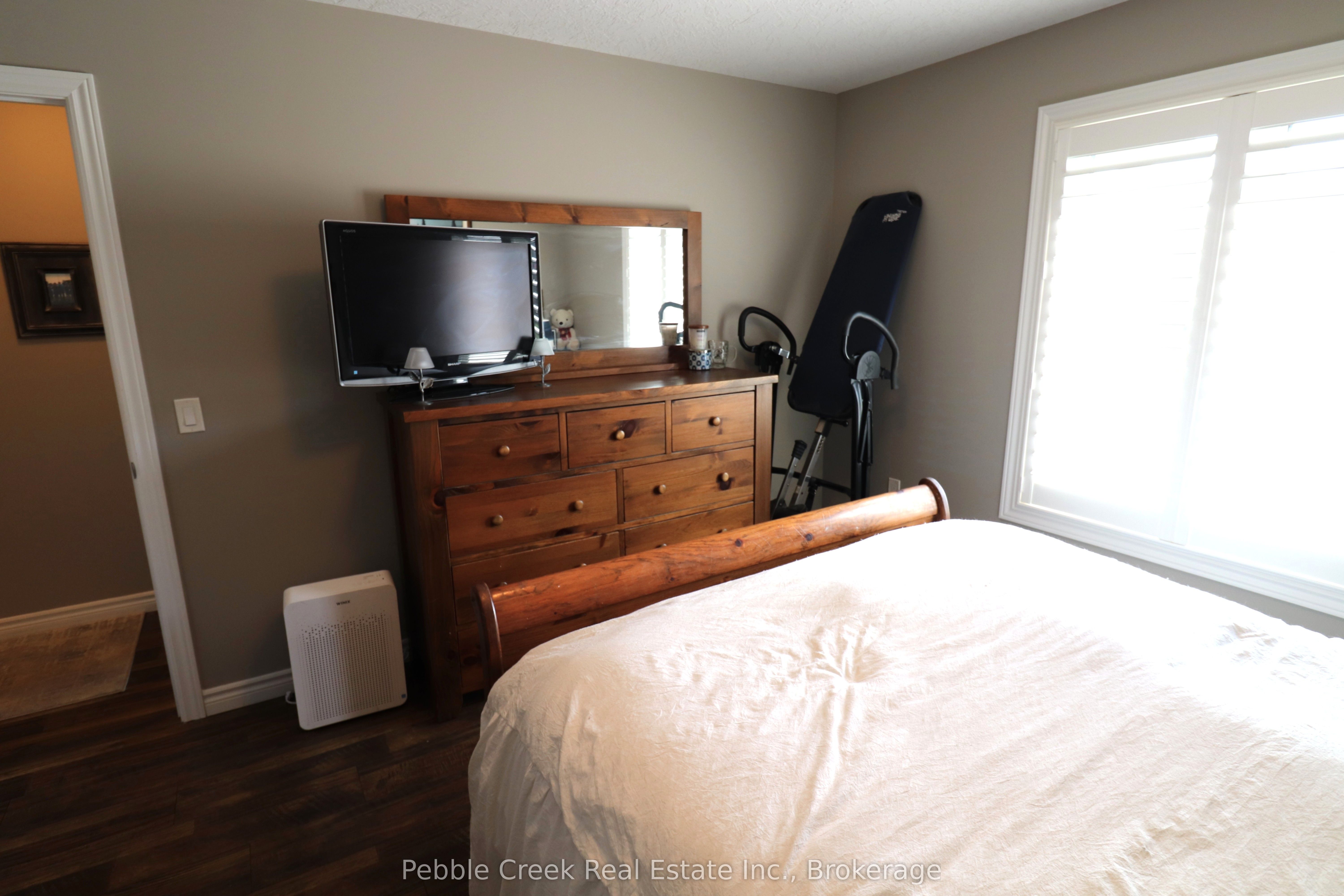 24 Huron Heights Drive Property Photo 21
